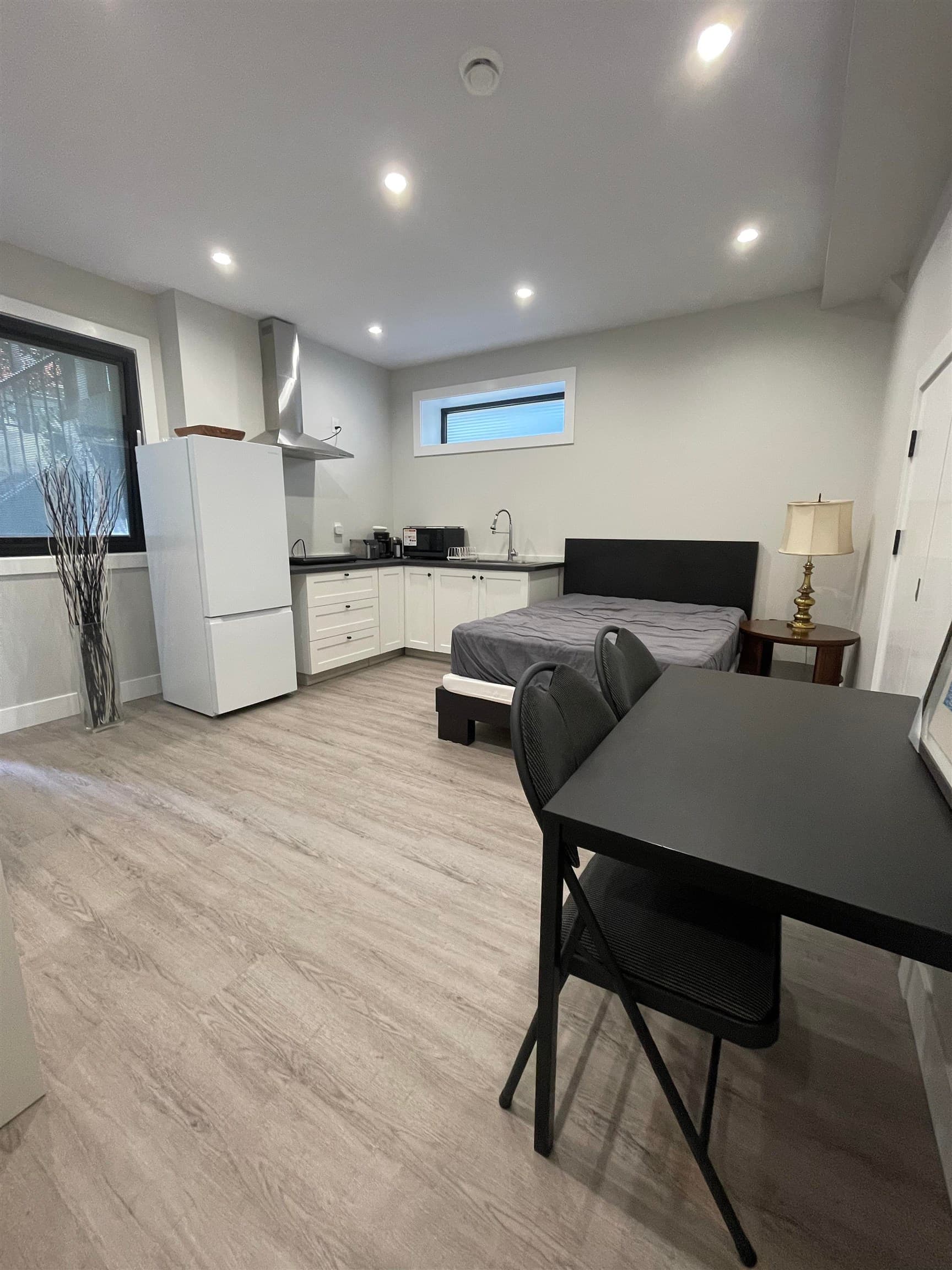 5561 Rugby Street, Burnaby, V5H 1V7 — photo 2