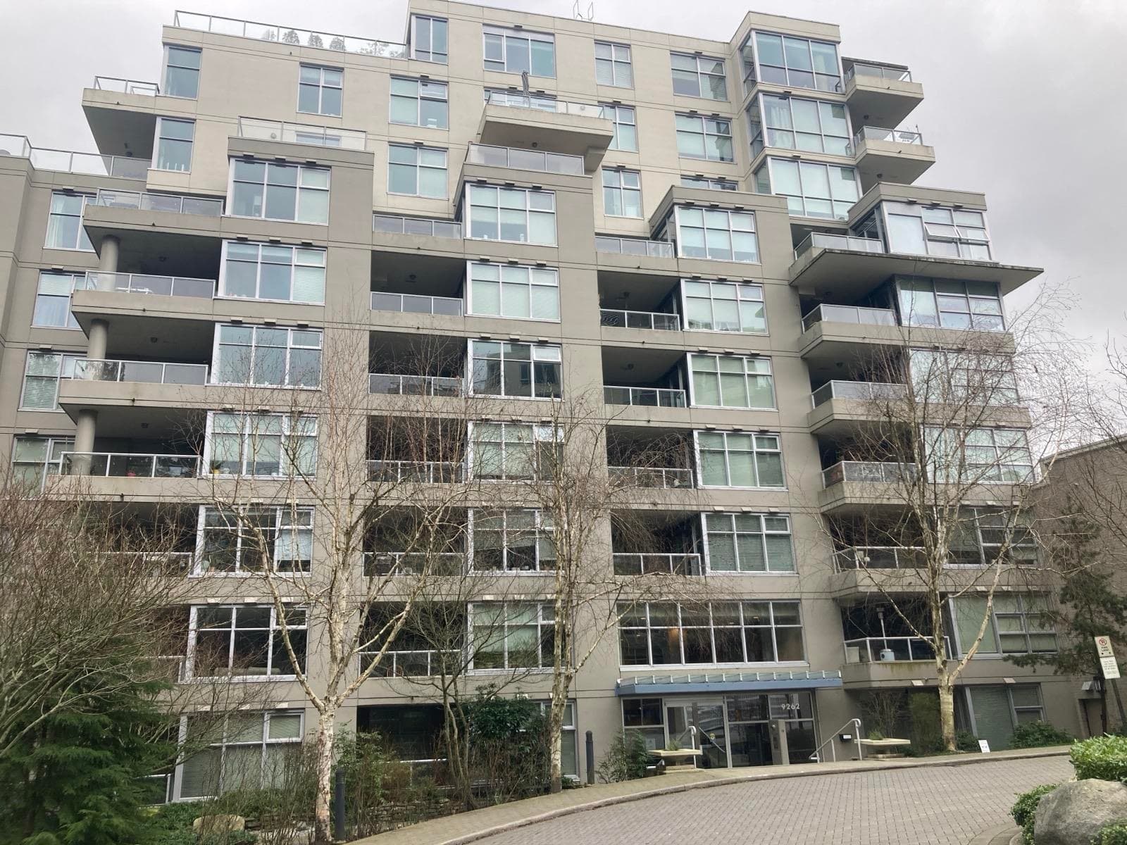 210 - 9262 University Crescent Crescent, Burnaby, V5A 0A4 — photo 2