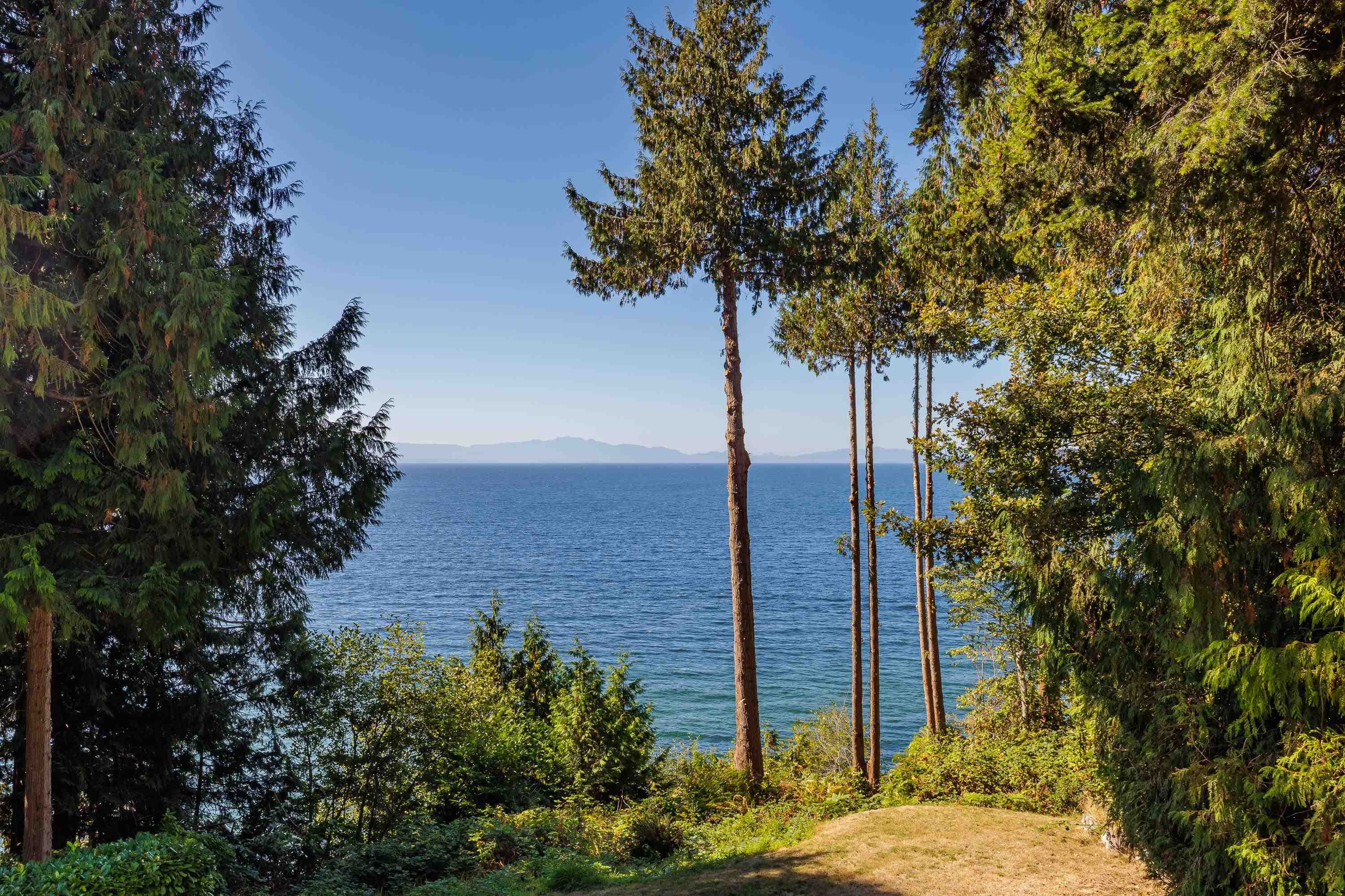 4947 Sunshine Coast Highway, Sechelt, V7Z 0B6 — photo 2