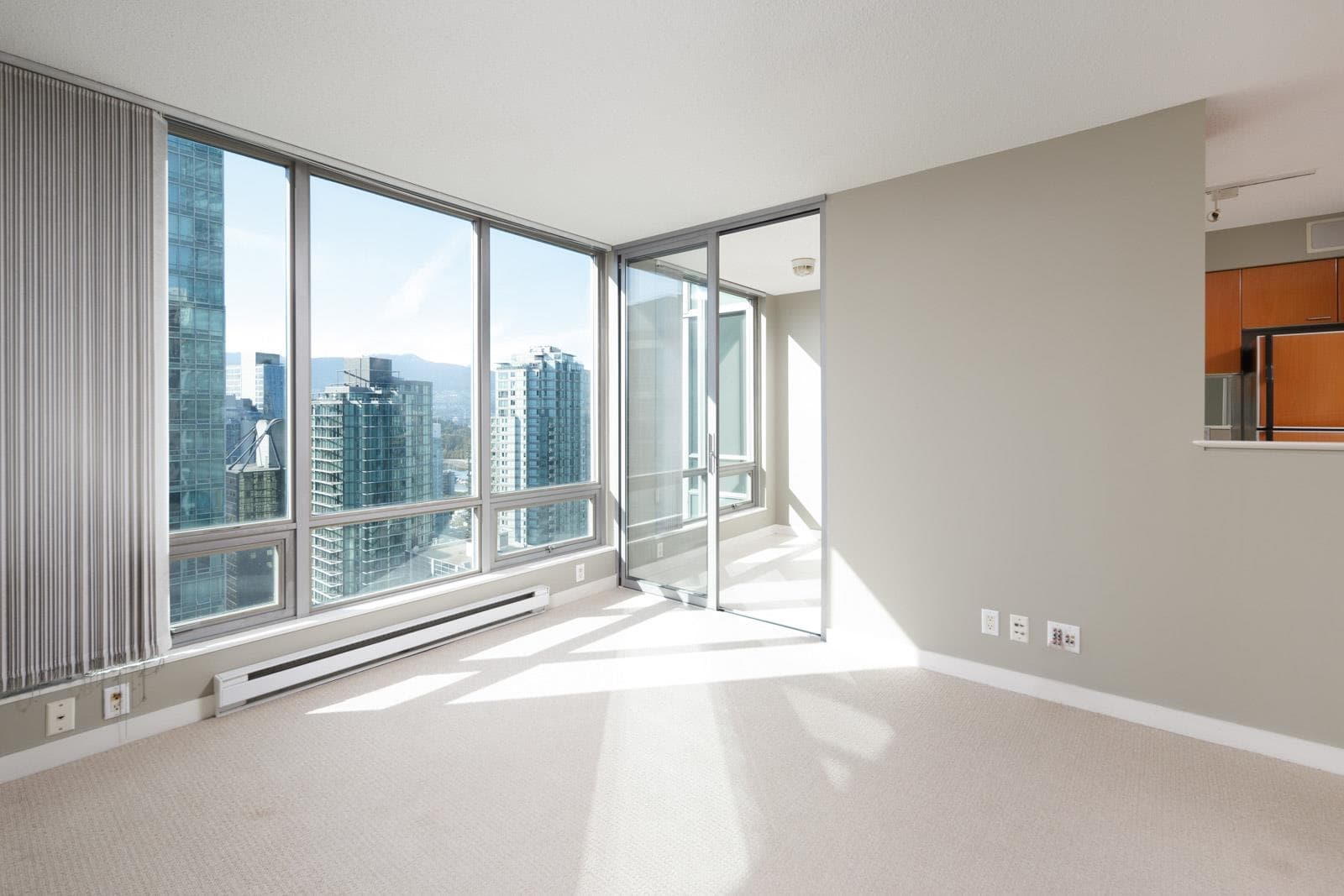 2401 - 1200 W Georgia Street, Vancouver, V6E 4R2 — photo 2
