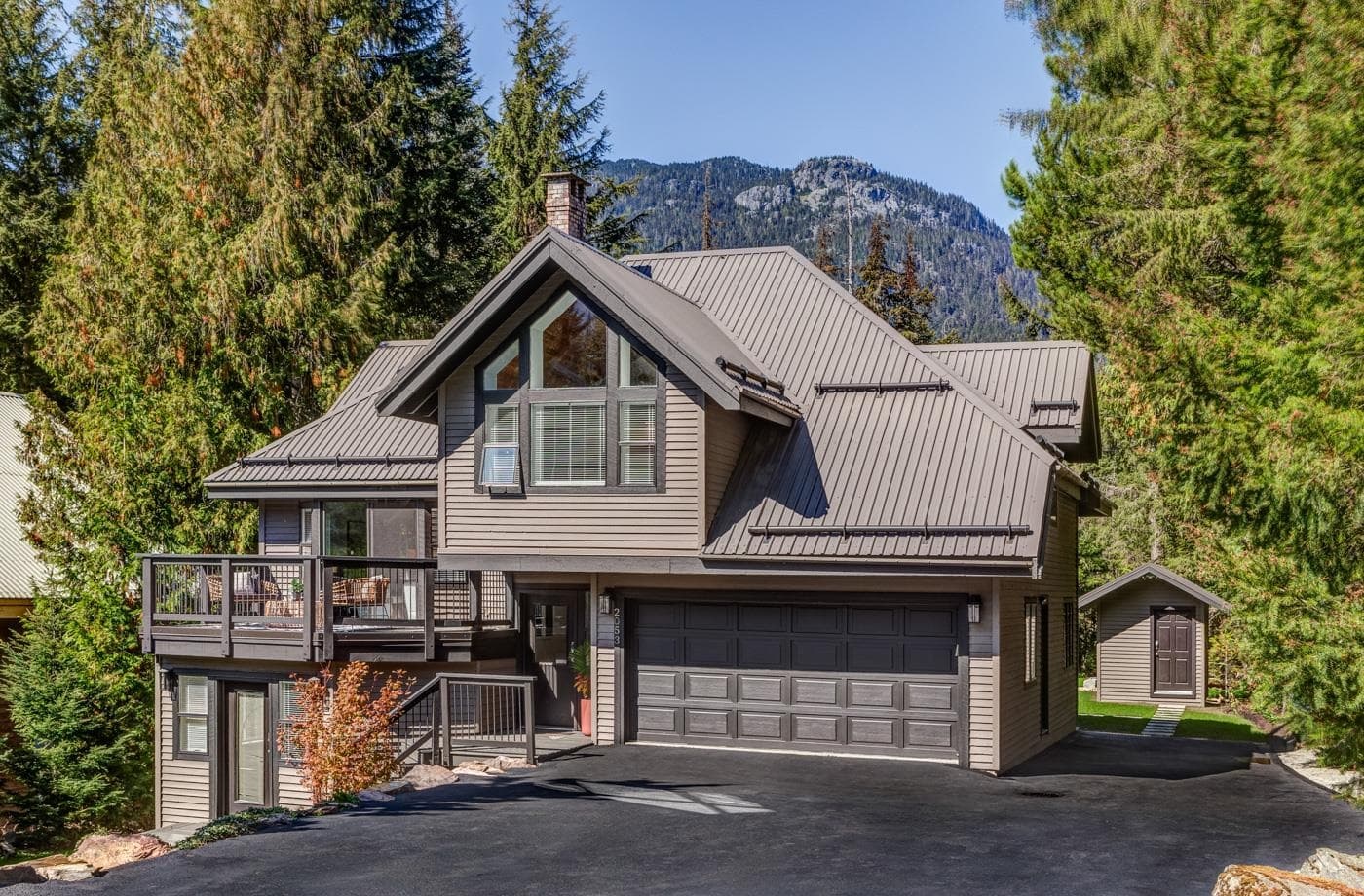 2053 Garibaldi Way, Whistler, V8E 0A6 — photo 1