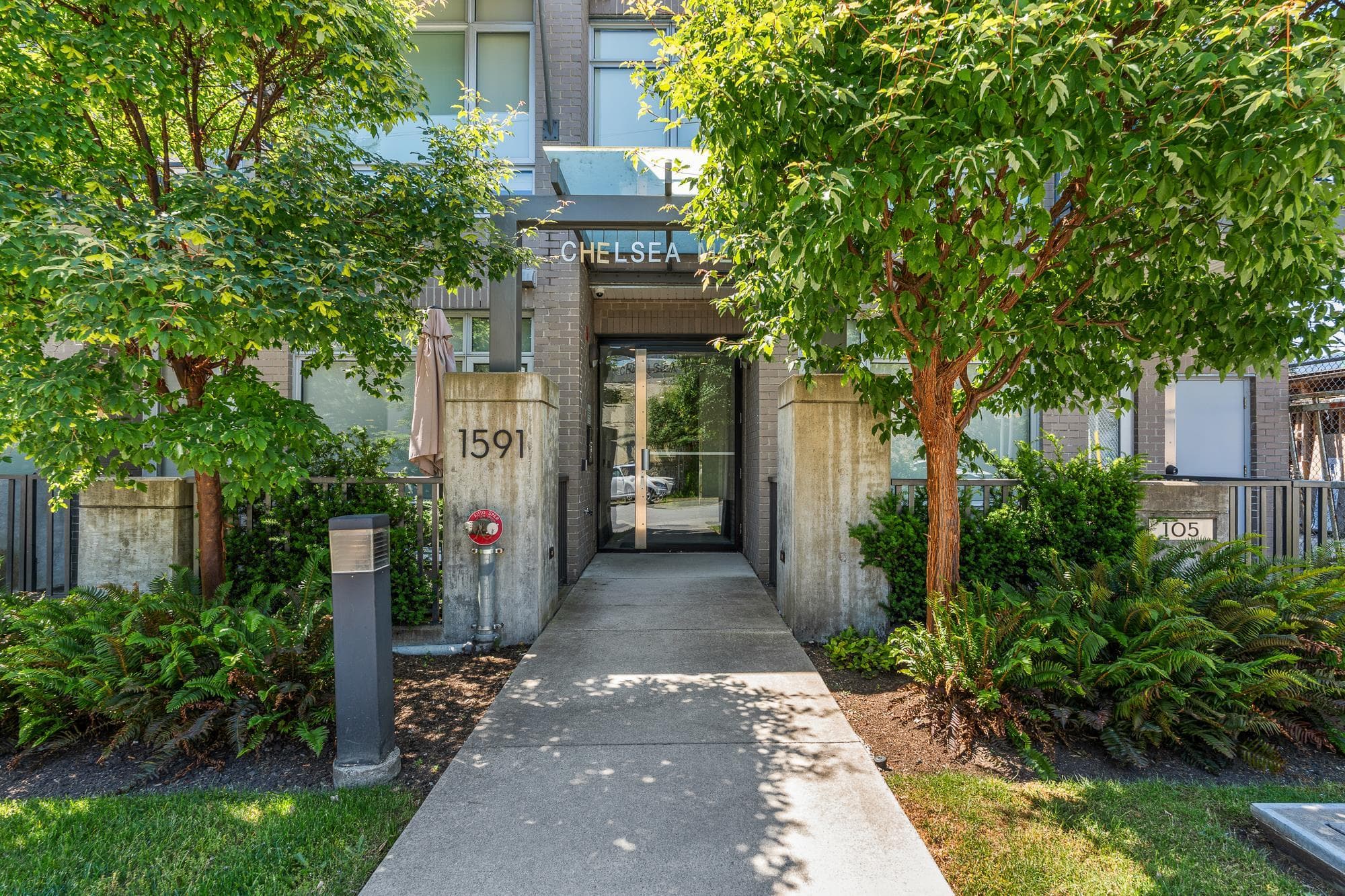 202 - 1591 Bowser Avenue, North Vancouver, V7P 2Y4 — photo 3