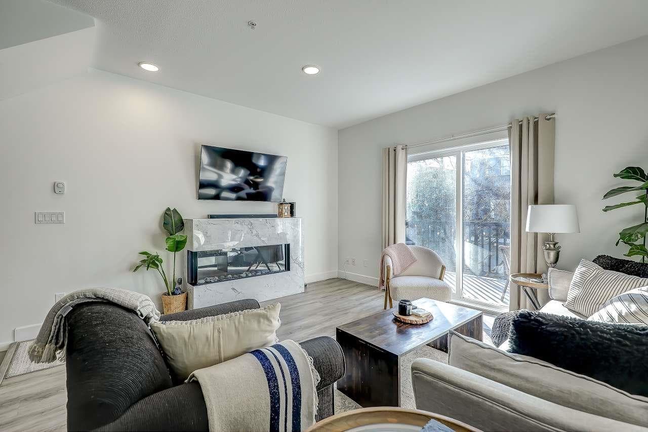53 - 19572 Fraser Way, Pitt Meadows, V3Y 0A9 — photo 2