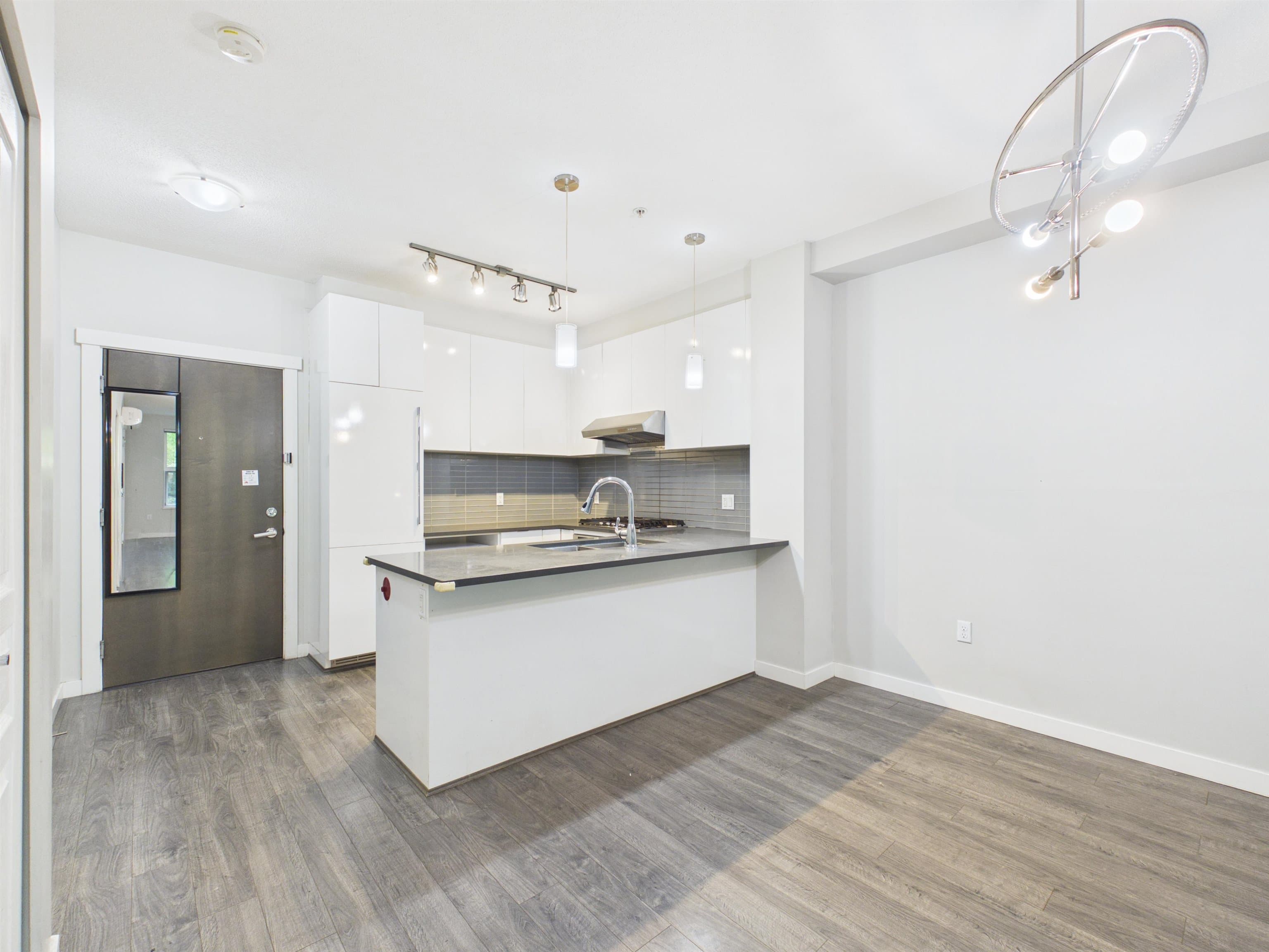 118 - 9399 Alexandra Road, Richmond, V6X 0L7 — photo 3