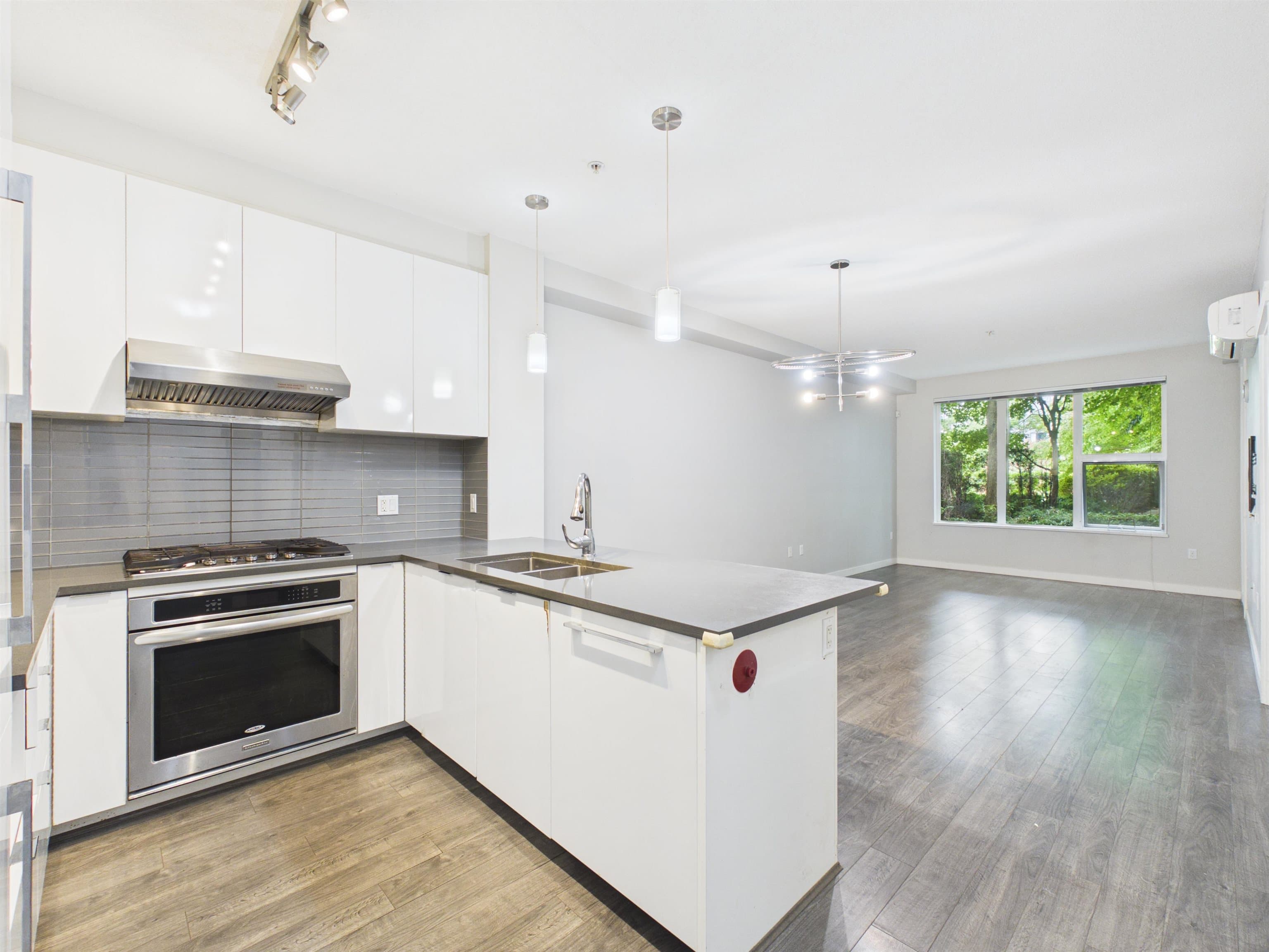 118 - 9399 Alexandra Road, Richmond, V6X 0L7 — photo 1