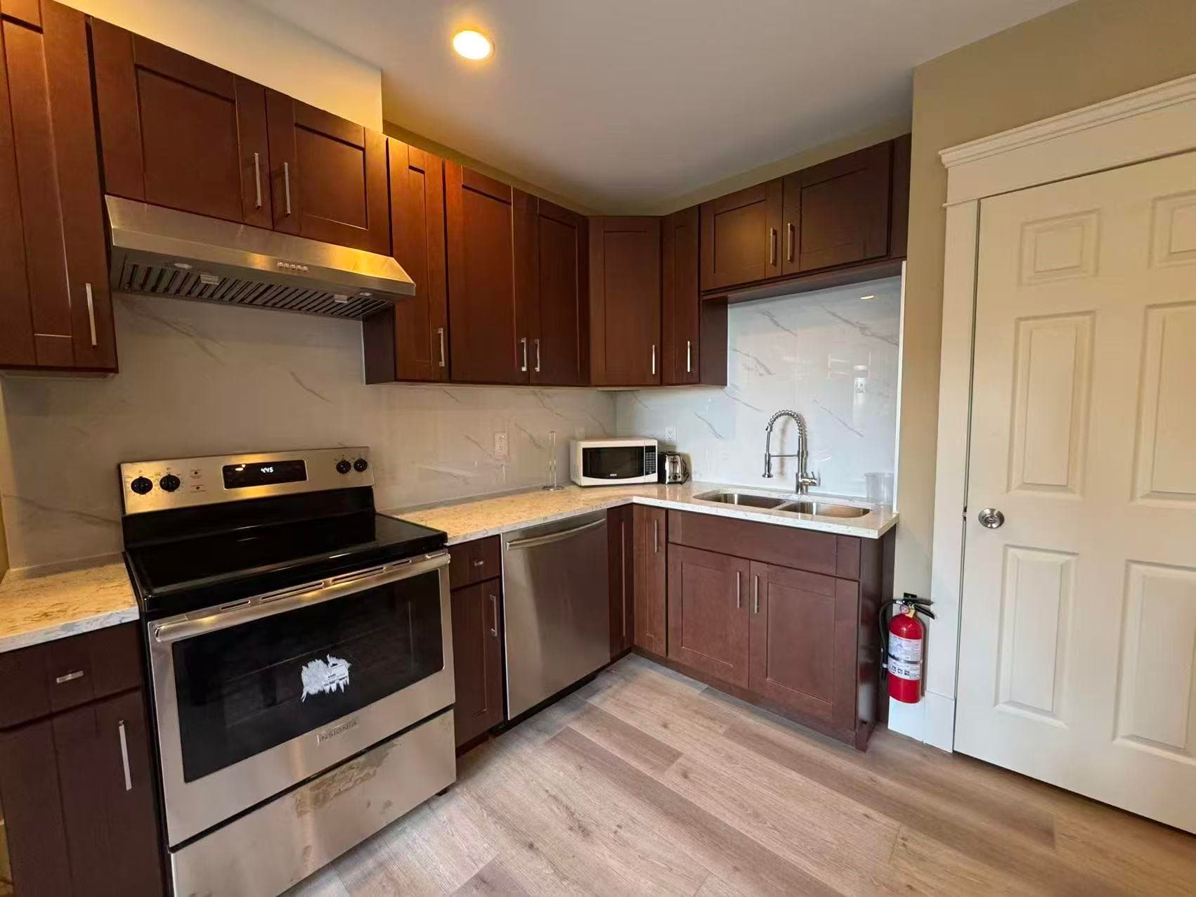 2523 Mathers Avenue, West Vancouver, V7V 2J2 — photo 5