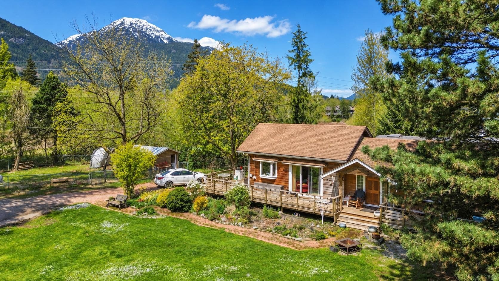1020 Finch Drive, Squamish, V8B 0C2 — photo 4