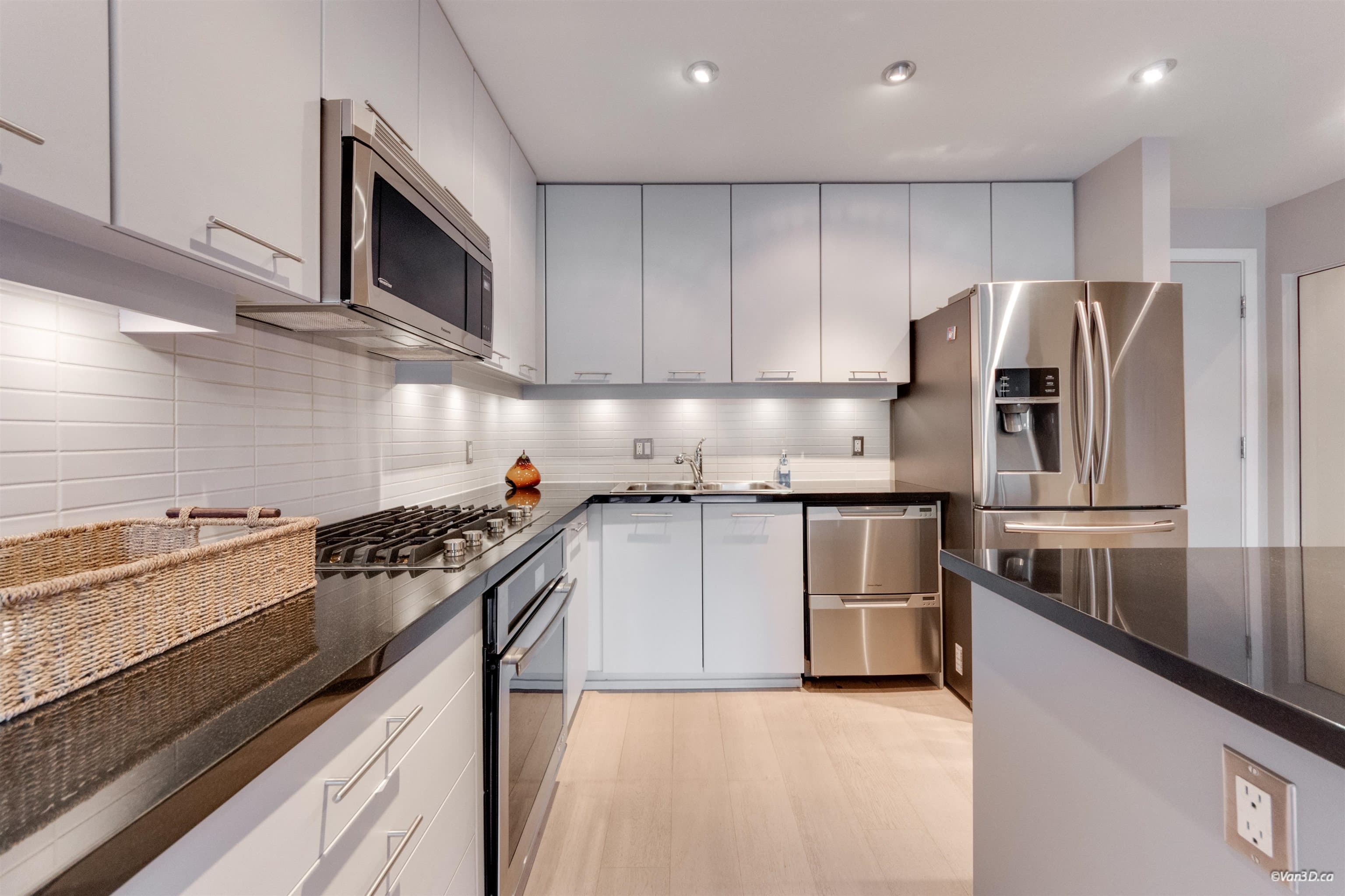 210 - 530 Raven Woods Drive, North Vancouver, V7G 2T5 — photo 3