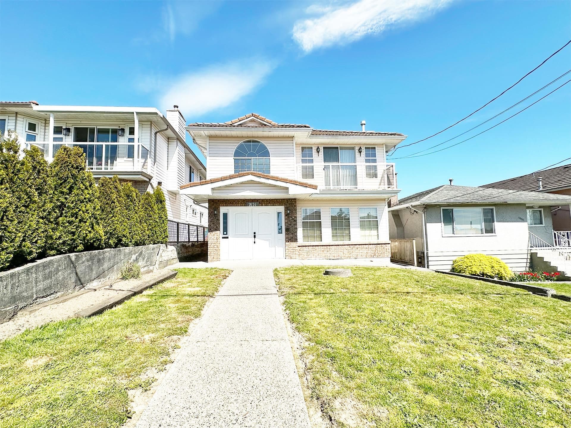 7674 Hilda Street, Burnaby, V3N 3H7 — photo 2