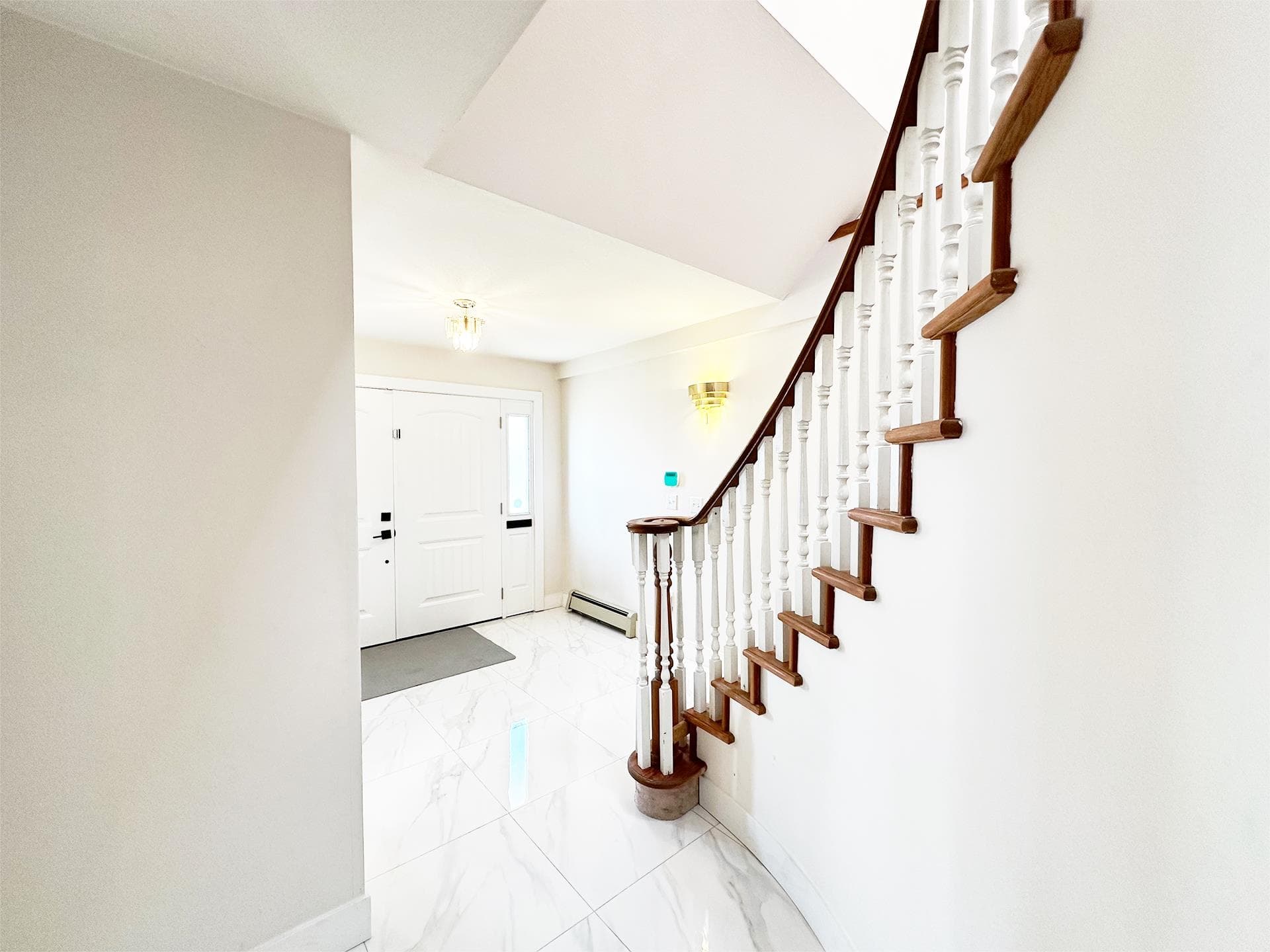 7674 Hilda Street, Burnaby, V3N 3H7 — photo 4