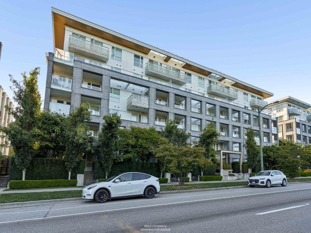 306 - 6677 Cambie Street, Vancouver