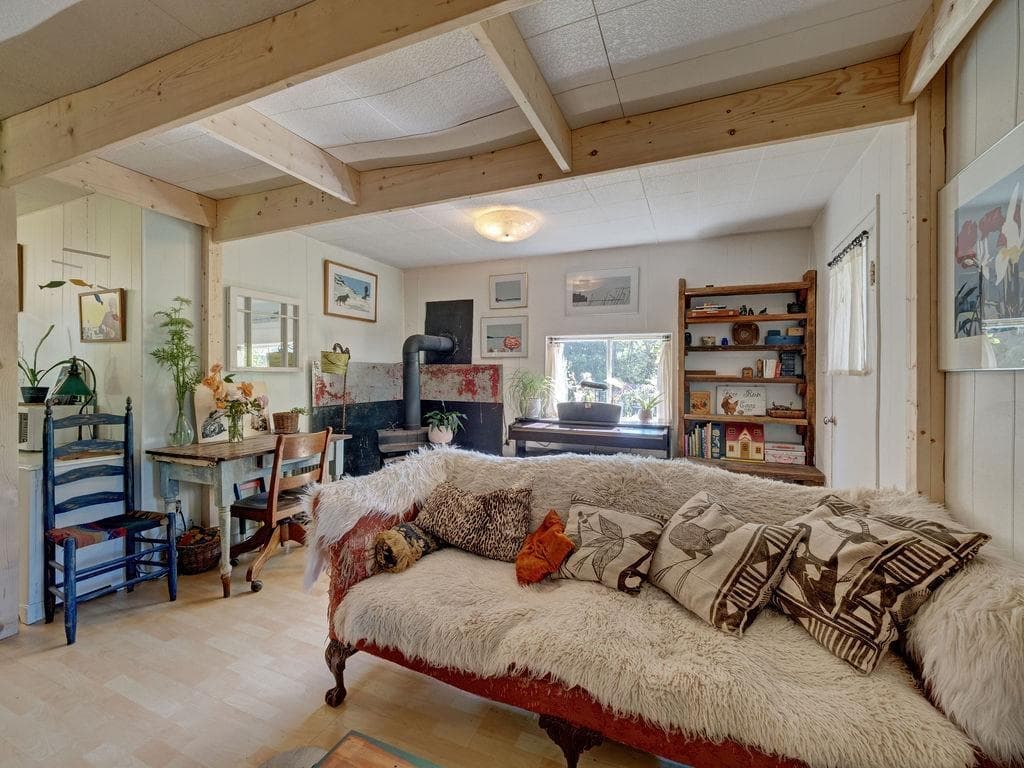 947 North Road, Gibsons, V0N 1V7 — photo 5