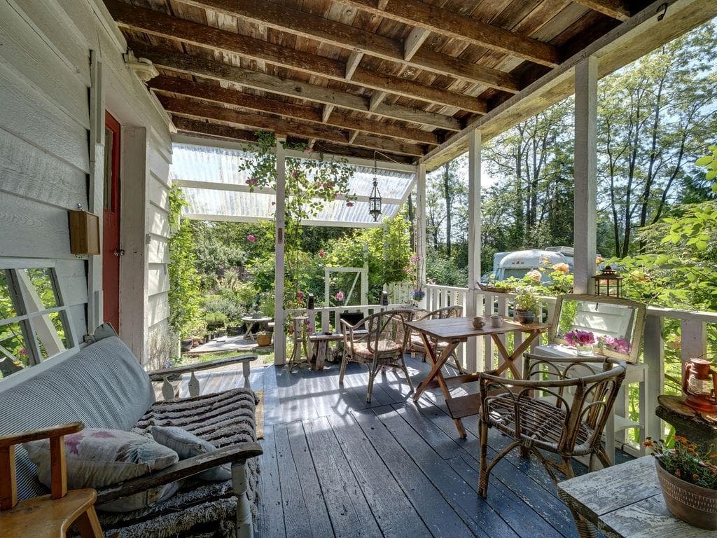 947 North Road, Gibsons, V0N 1V7 — photo 4