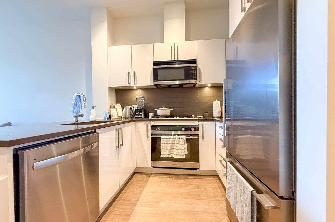 103 - 105 W 2nd Street, North Vancouver, V7M 0E3 — photo 2