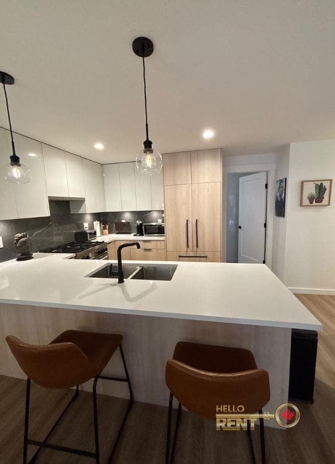 6 - 237 Ridgeway Avenue, North Vancouver, V7L 0H6 — photo 3