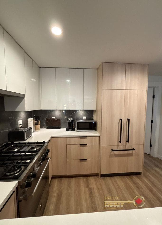 6 - 237 Ridgeway Avenue, North Vancouver