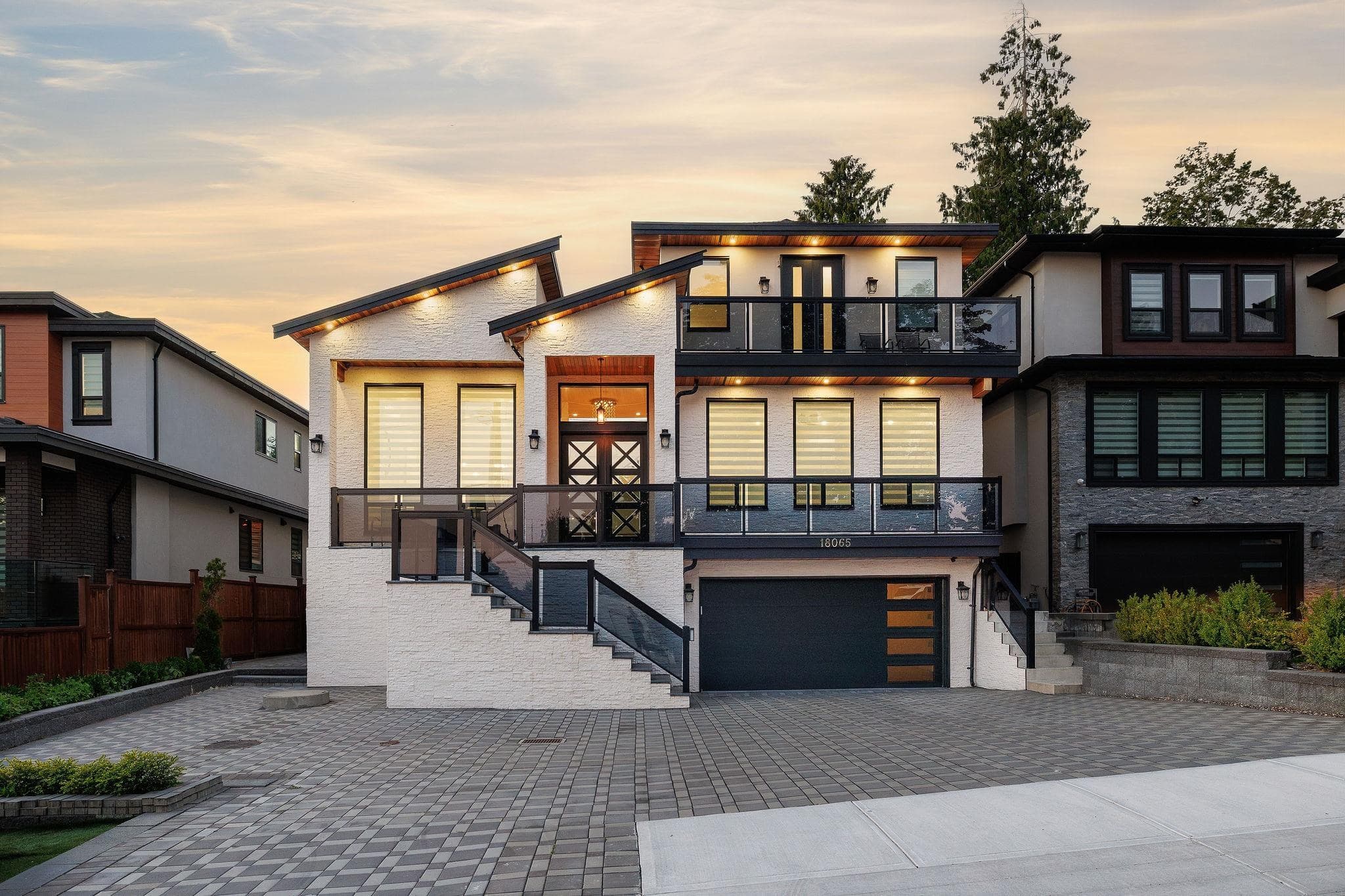 18065 58a Avenue, Surrey, V3S 1N7 — photo 1