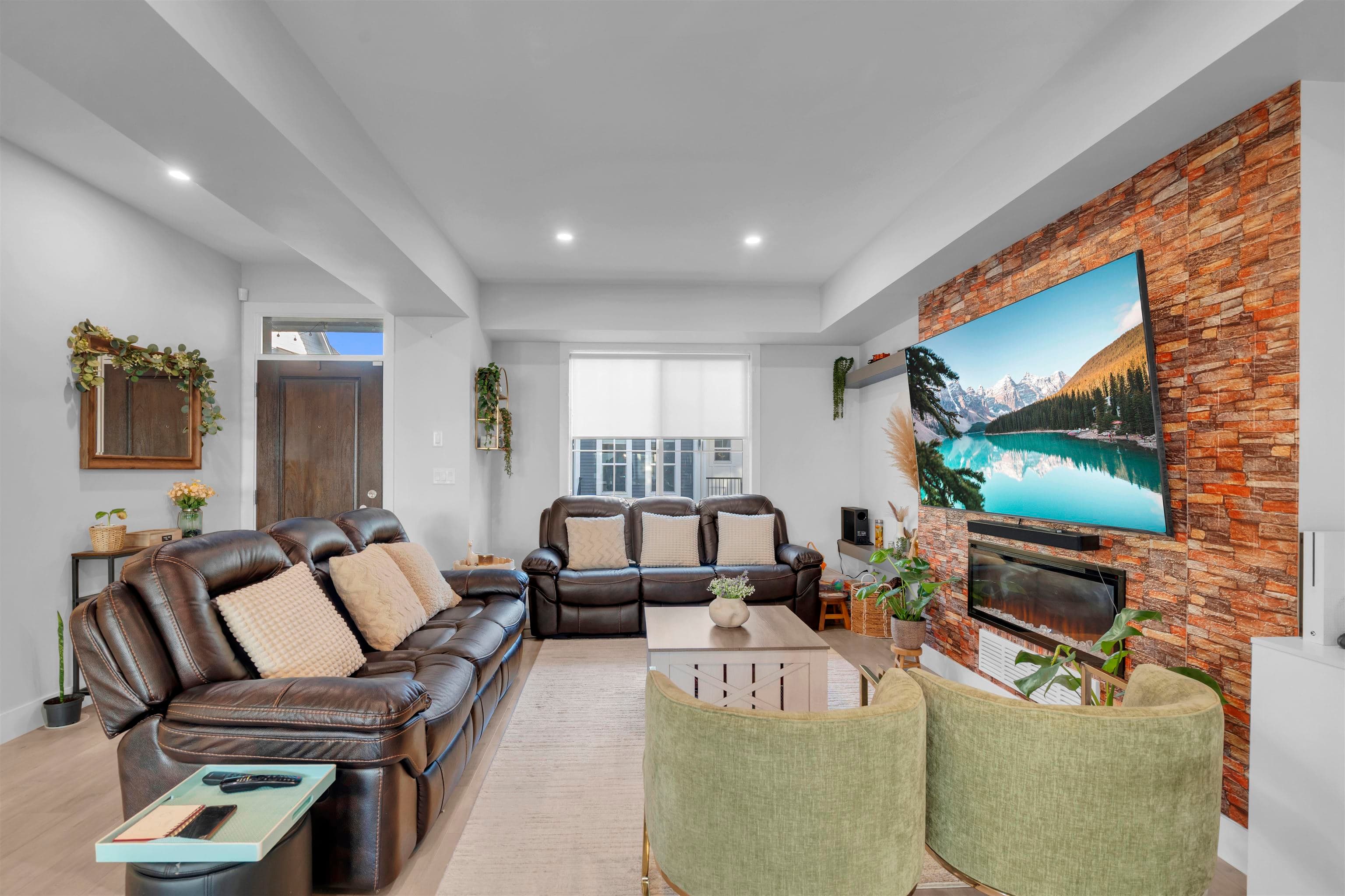 8137 Foxfern Road, Chilliwack, V2R 6G6 — photo 5