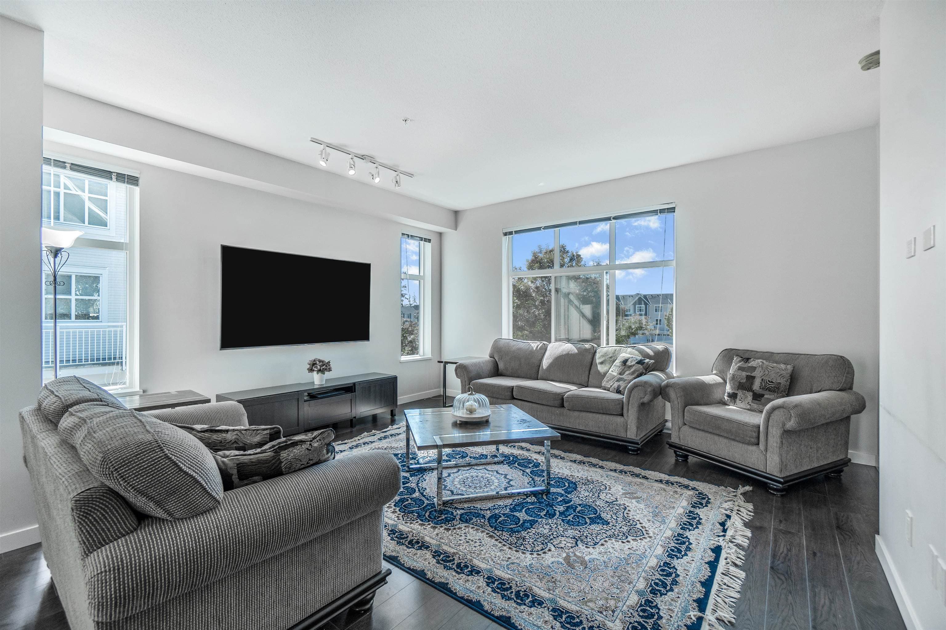 1301 - 11295 Pazarena Place, Maple Ridge, V2X 4K9 — photo 3