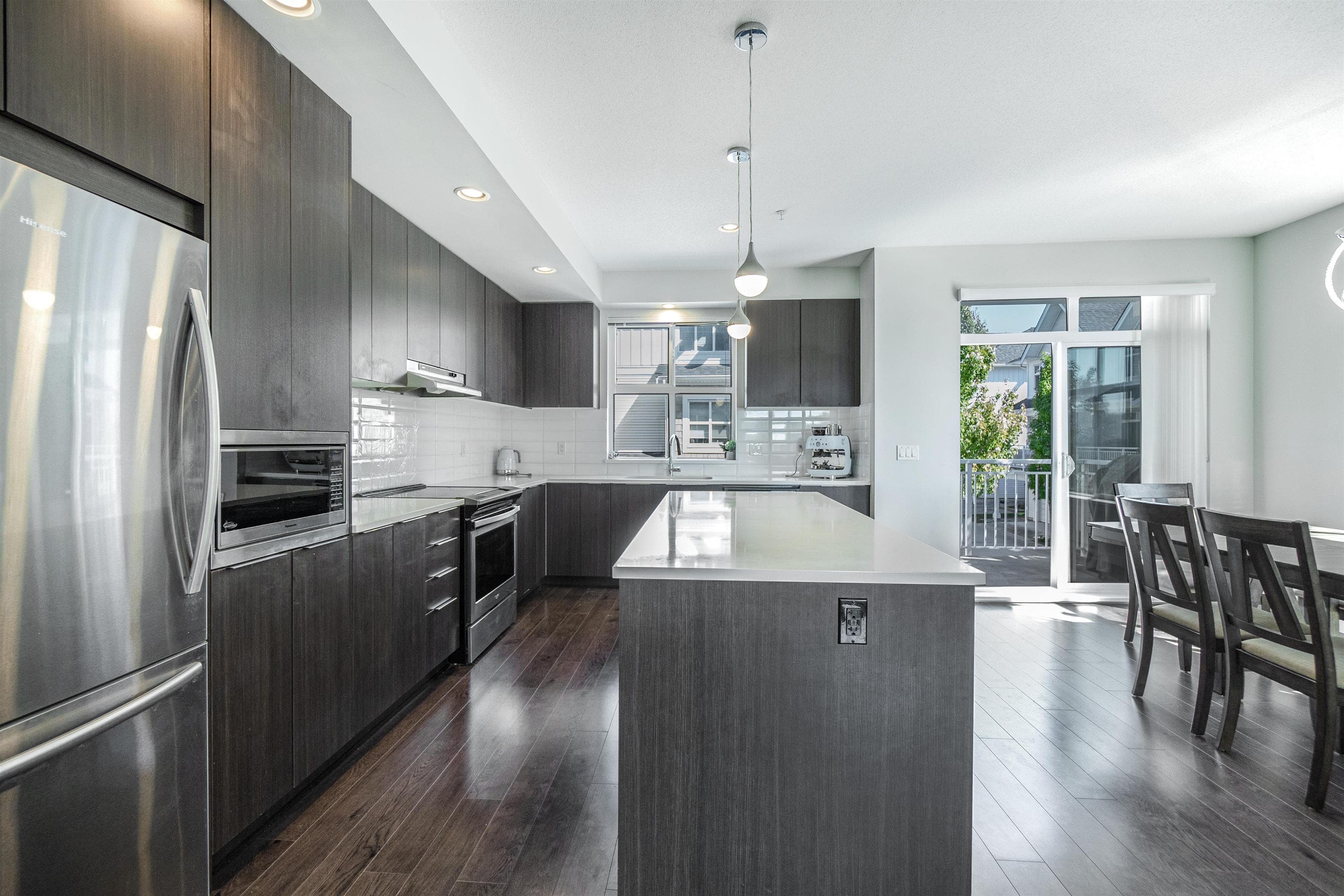 1301 - 11295 Pazarena Place, Maple Ridge, V2X 4K9 — photo 5