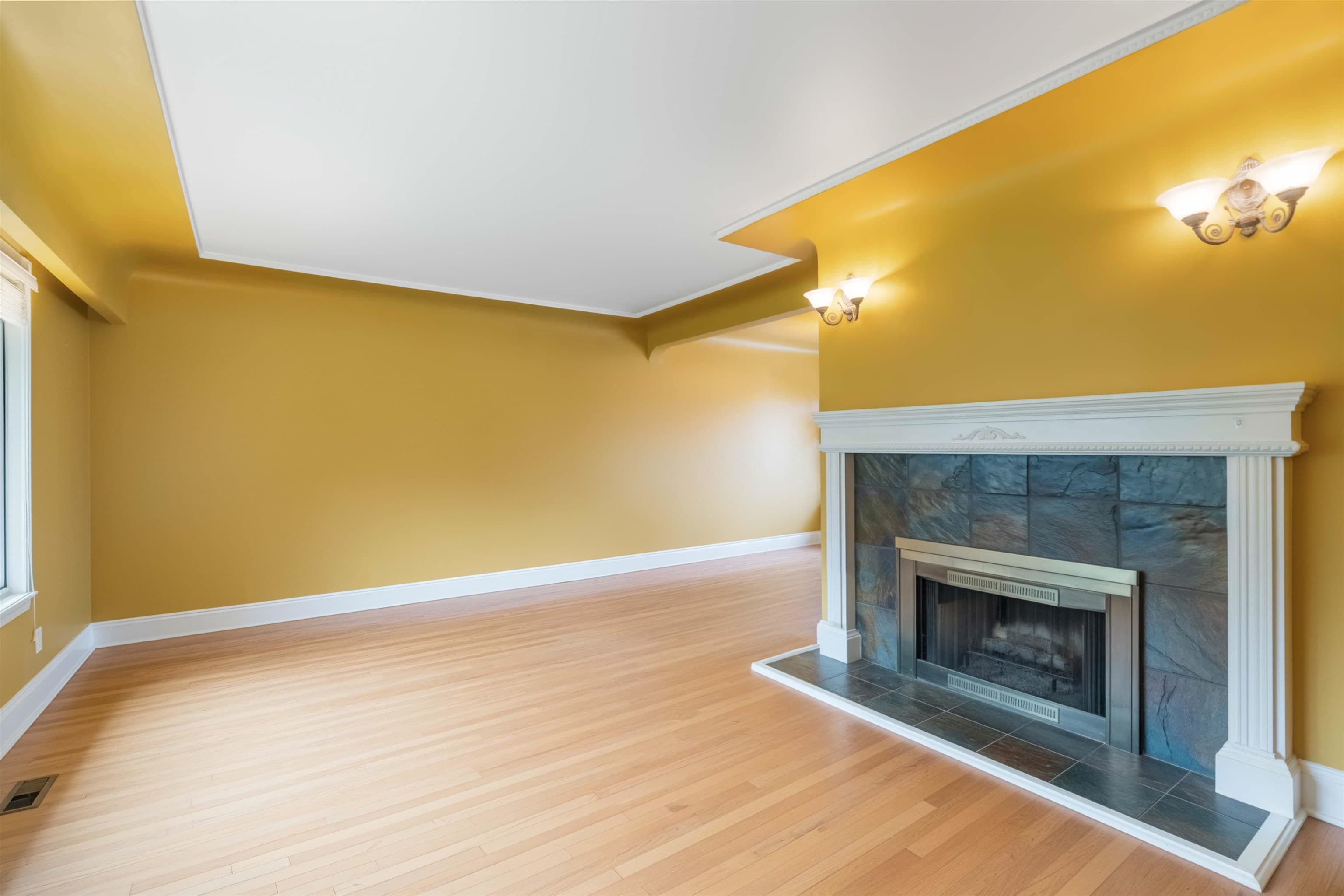 4037 Nithsdale Street, Burnaby, V5G 1P5 — photo 3