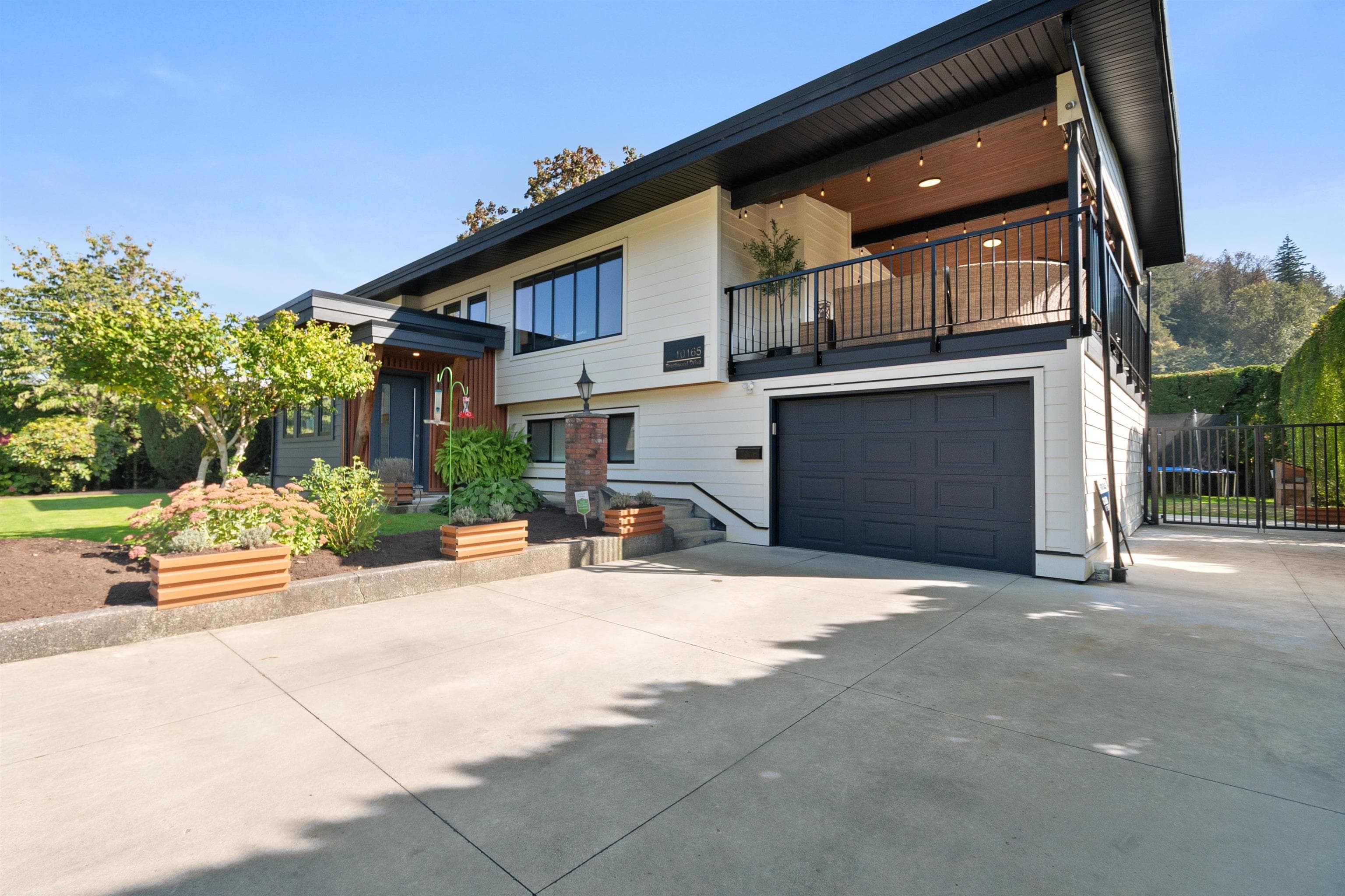 10165 Brentwood Drive, Chilliwack, V2P 6G5 — photo 3
