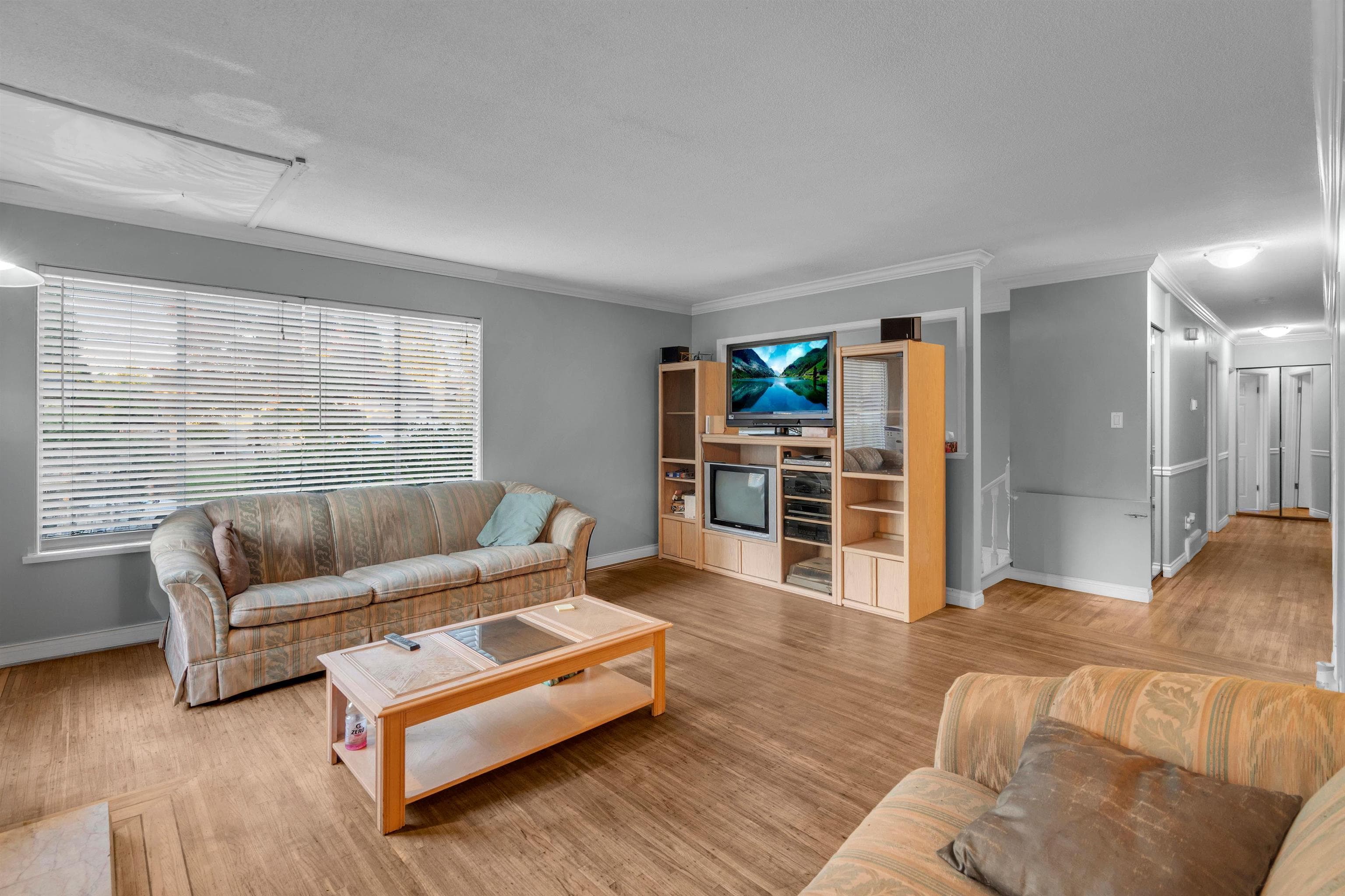 15102 Pheasant Drive, Surrey, V3R 4X5 — photo 2