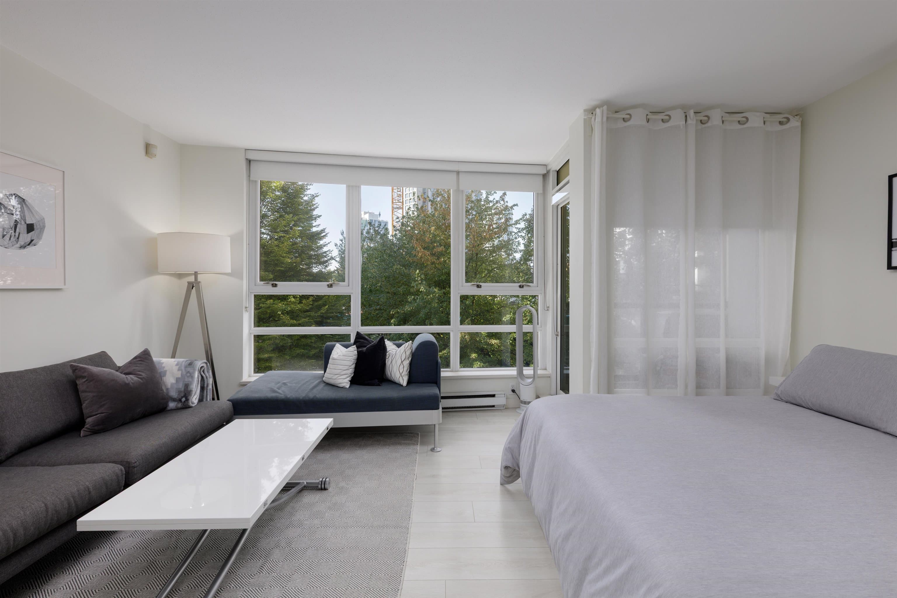 301 - 928 Beatty Street, Vancouver, V6Z 3G6 — photo 2