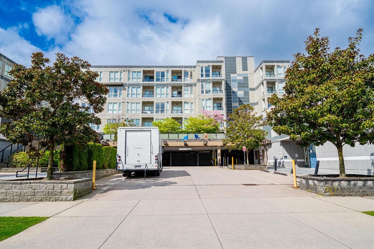 161 - 4099 Stolberg Street, Richmond
