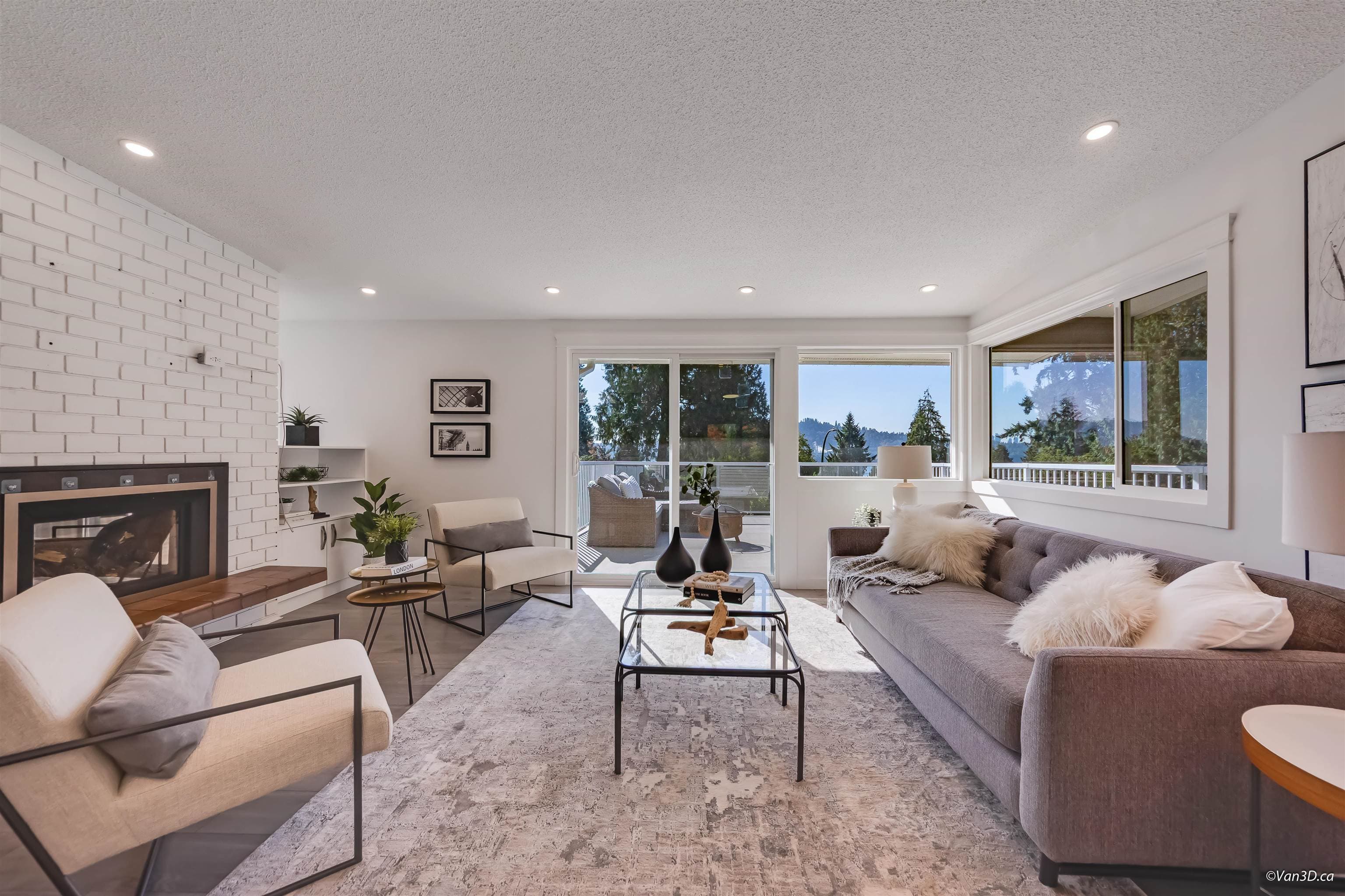 667 Plymouth Drive, North Vancouver, V7H 2H5 — photo 4