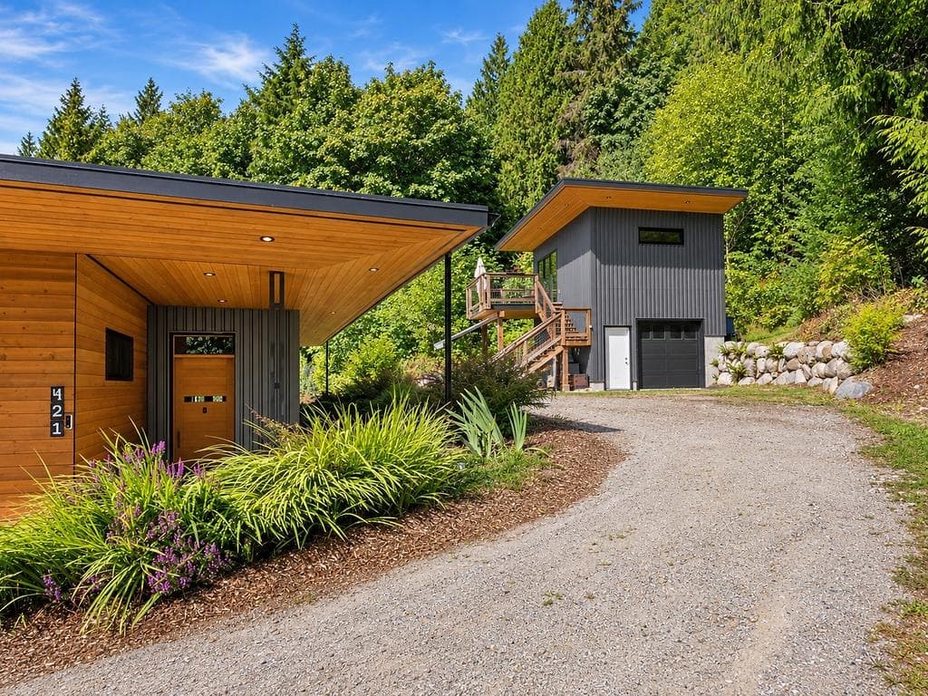421 Laurel Street, Gibsons, V0N 1V5 — photo 3