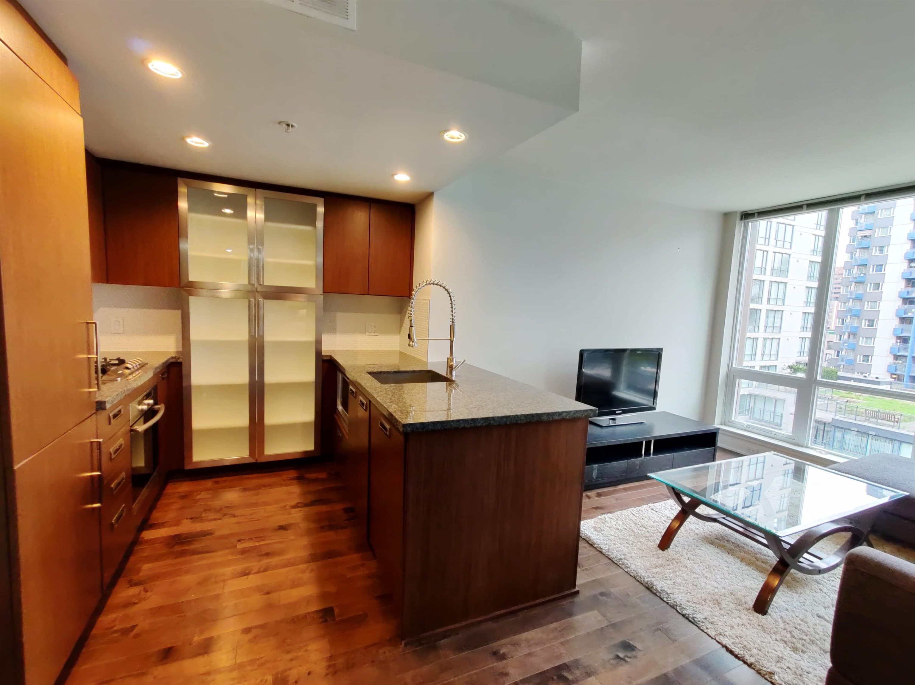 1002 - 1055 Richards Street, Vancouver, V6B 0C2 — photo 4