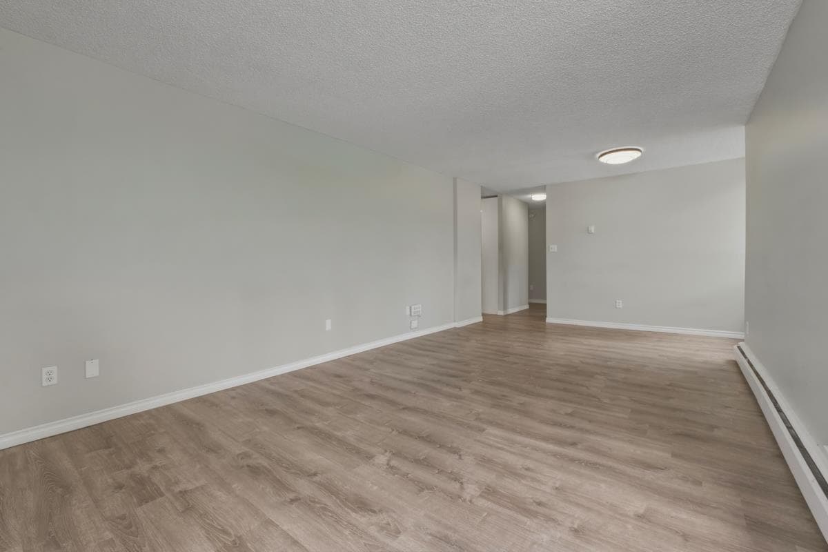 302 - 3755 Bartlett Court, Burnaby, V3J 7G7 — photo 3