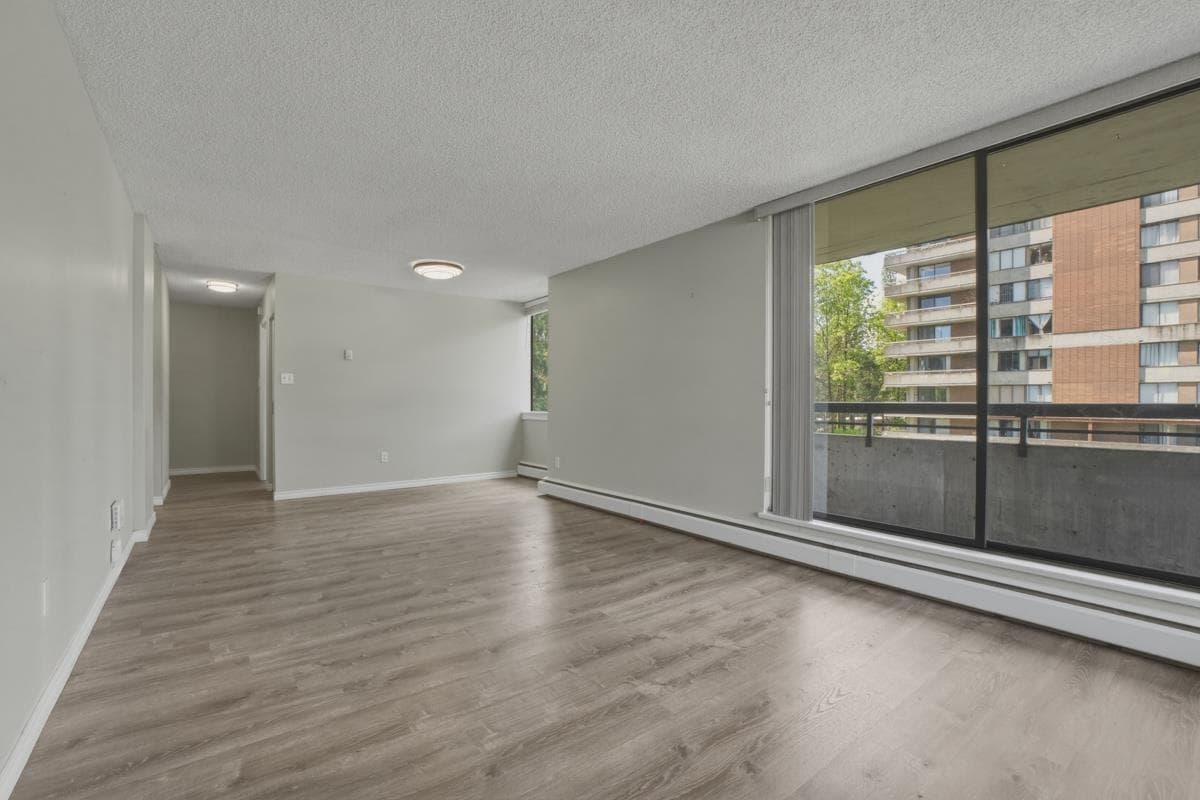 302 - 3755 Bartlett Court, Burnaby, V3J 7G7 — photo 5
