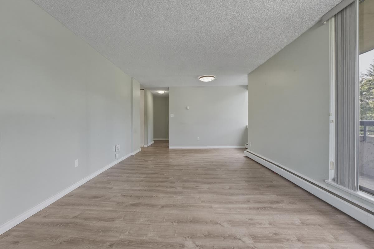 302 - 3755 Bartlett Court, Burnaby, V3J 7G7 — photo 4