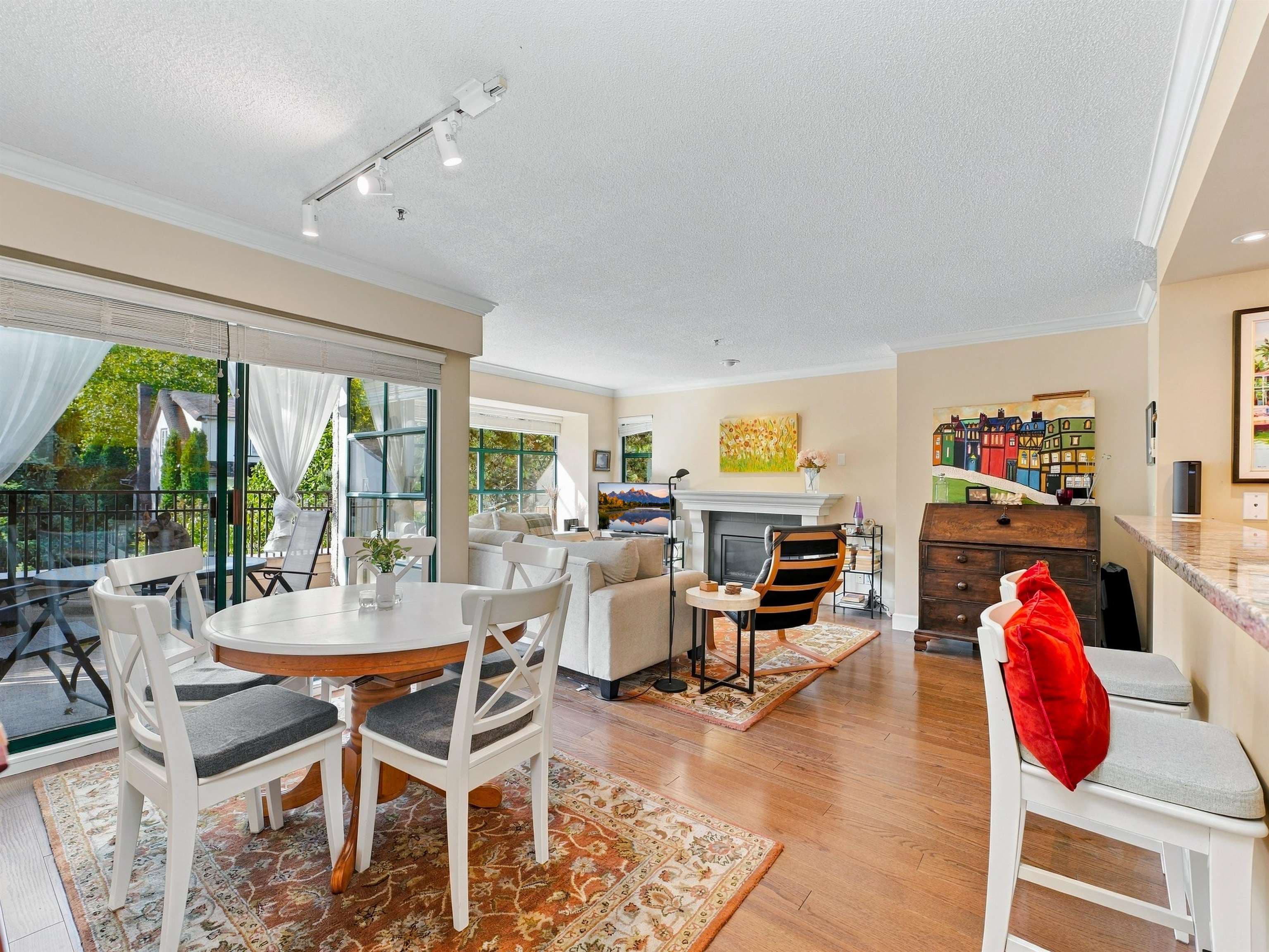 308 - 3788 W 8th Avenue, Vancouver, V6R 1Z3 — photo 3