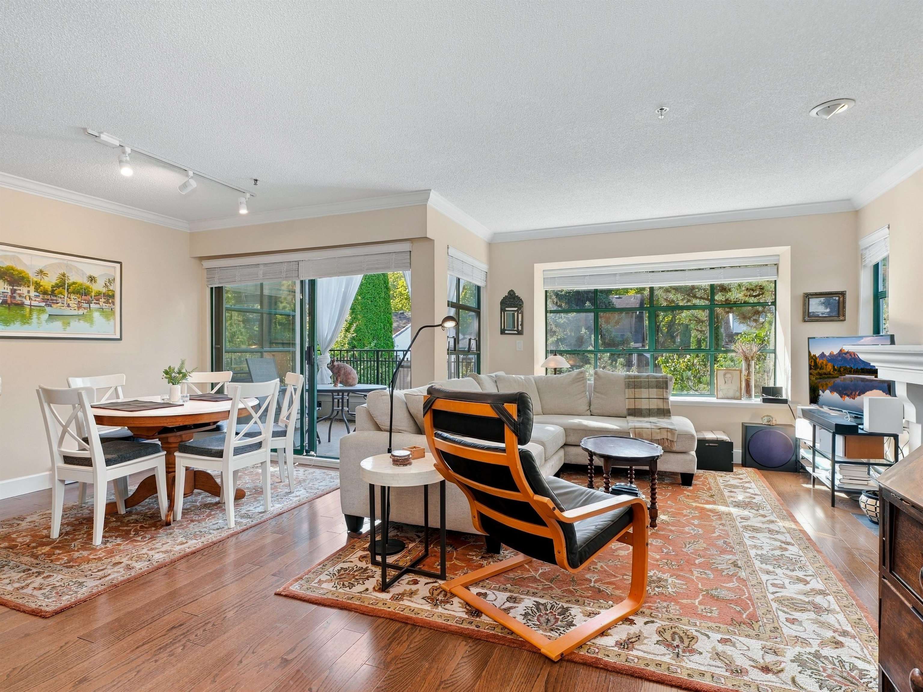 308 - 3788 W 8th Avenue, Vancouver, V6R 1Z3 — photo 1