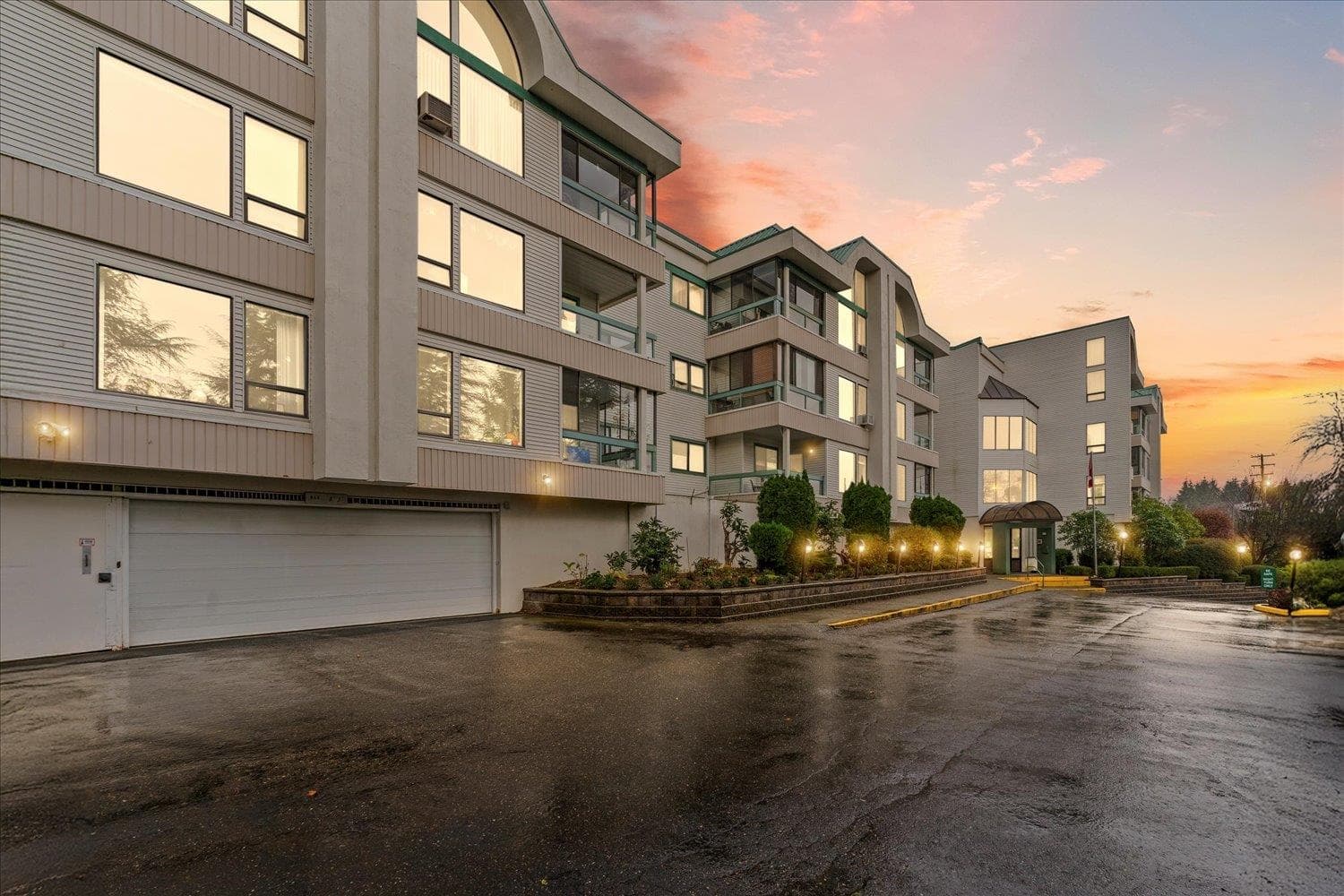 113 - 33030 George Ferguson Way Way, Abbotsford, V2S 6Y2 — photo 1
