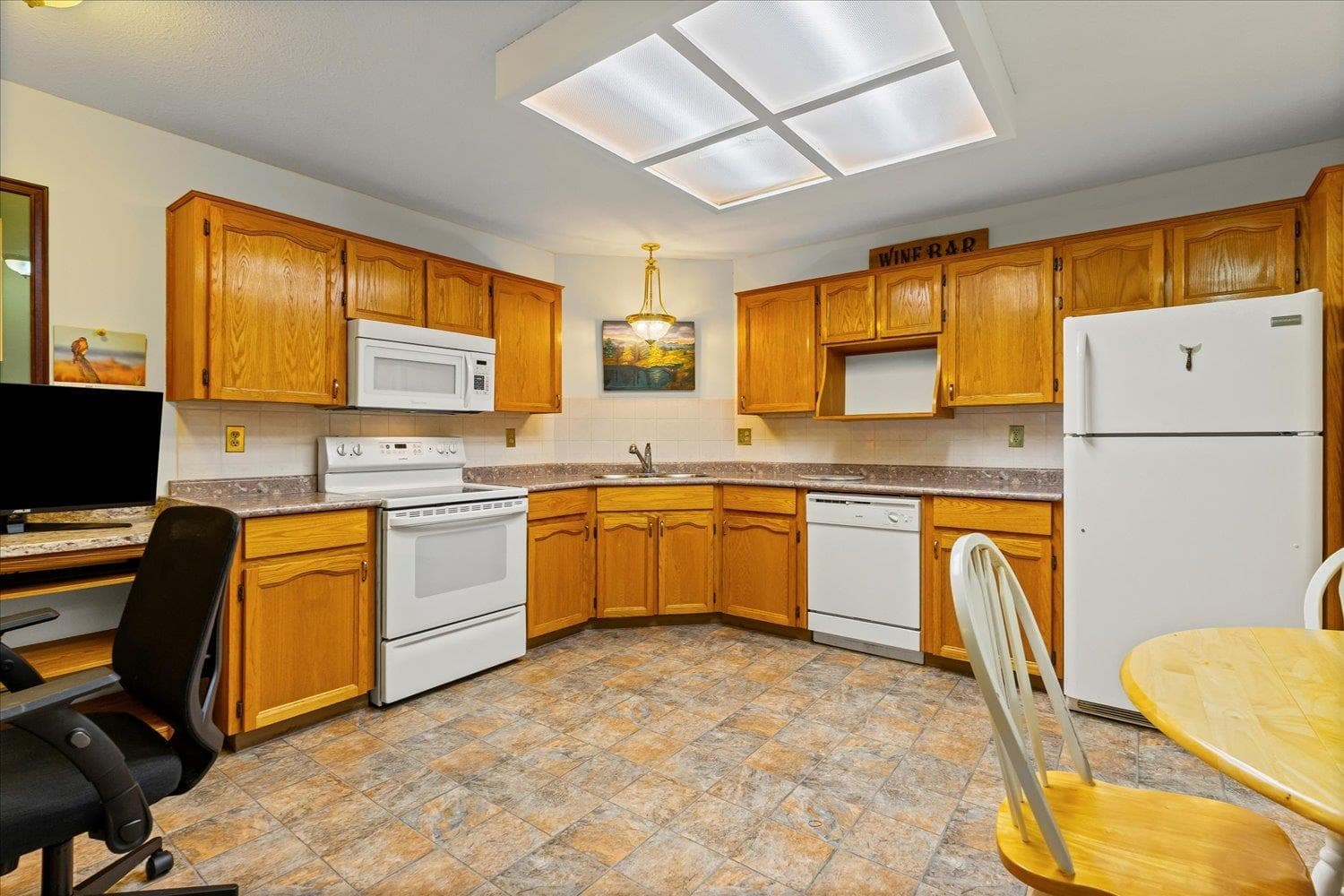 113 - 33030 George Ferguson Way Way, Abbotsford, V2S 6Y2 — photo 5