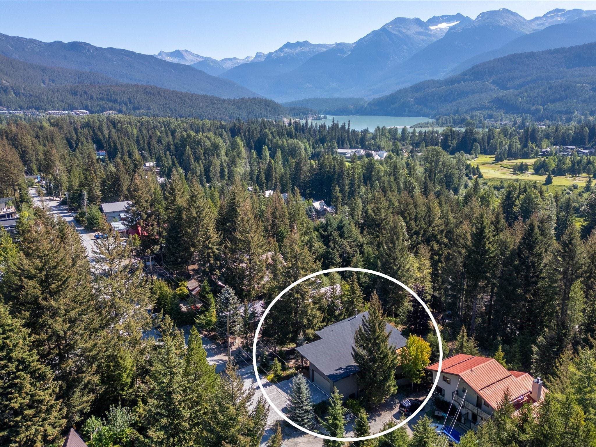 8476 Matterhorn Drive, Whistler, V8E 0G1 — photo 2