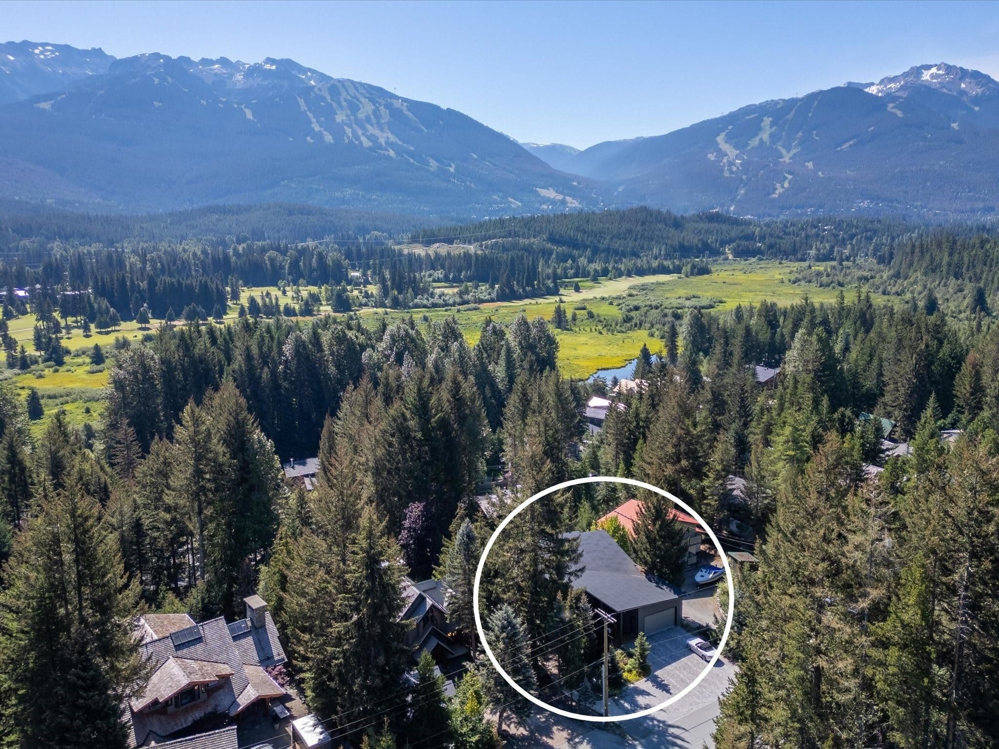 8476 Matterhorn Drive, Whistler, V8E 0G1 — photo 3