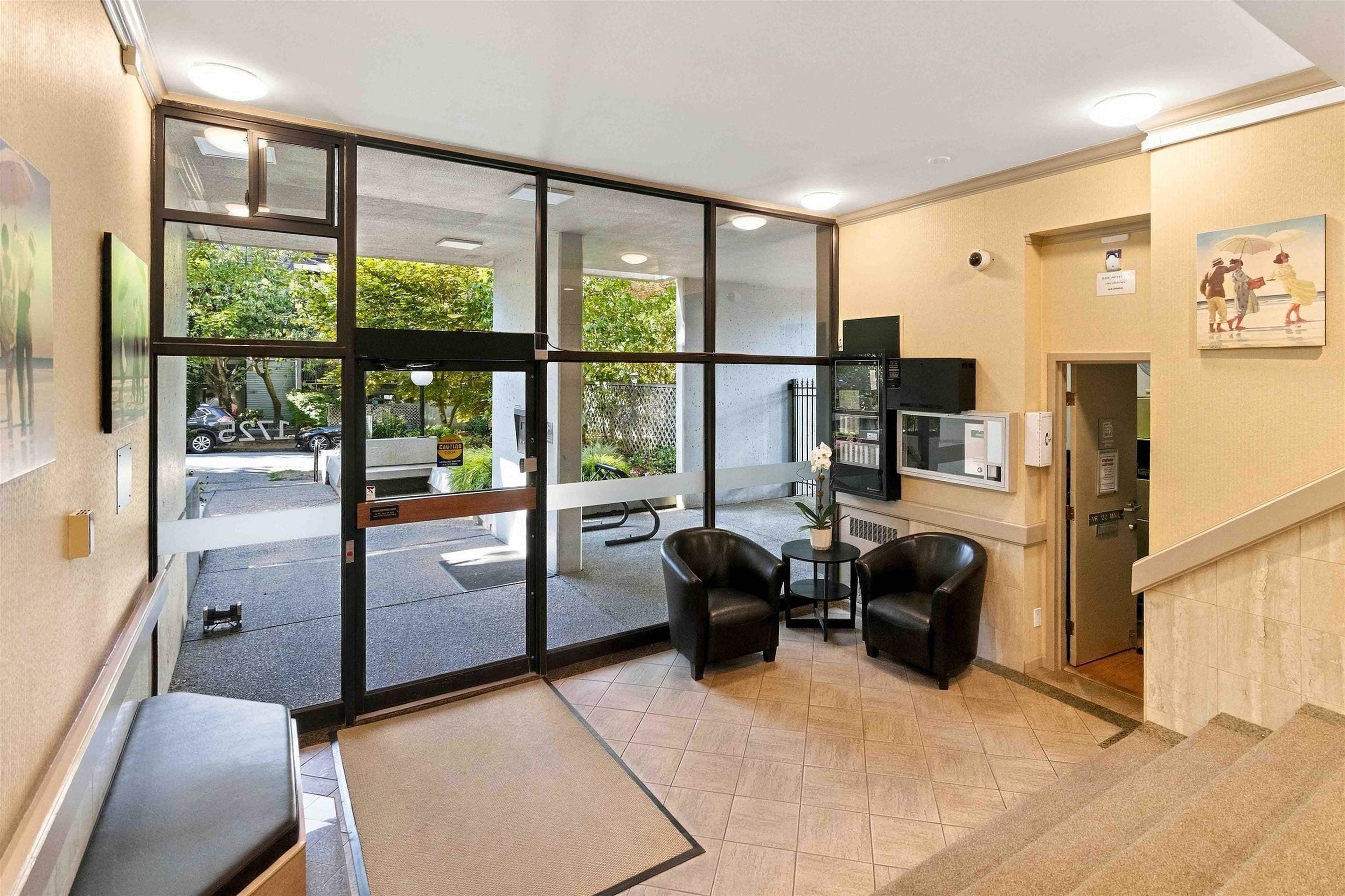 605 - 1725 Pendrell Street, Vancouver, V6G 2X7 — photo 2