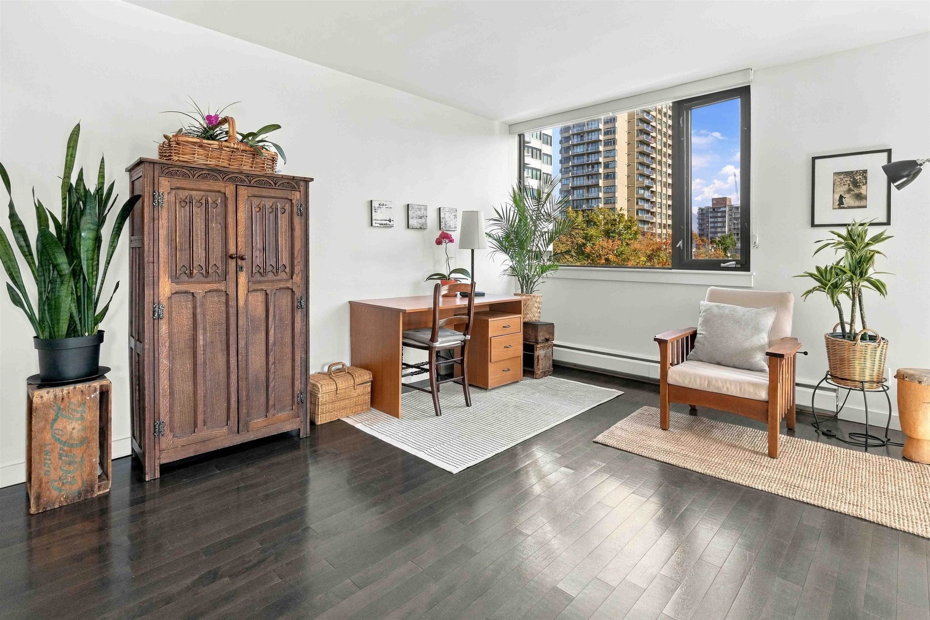 605 - 1725 Pendrell Street, Vancouver, V6G 2X7 — photo 4