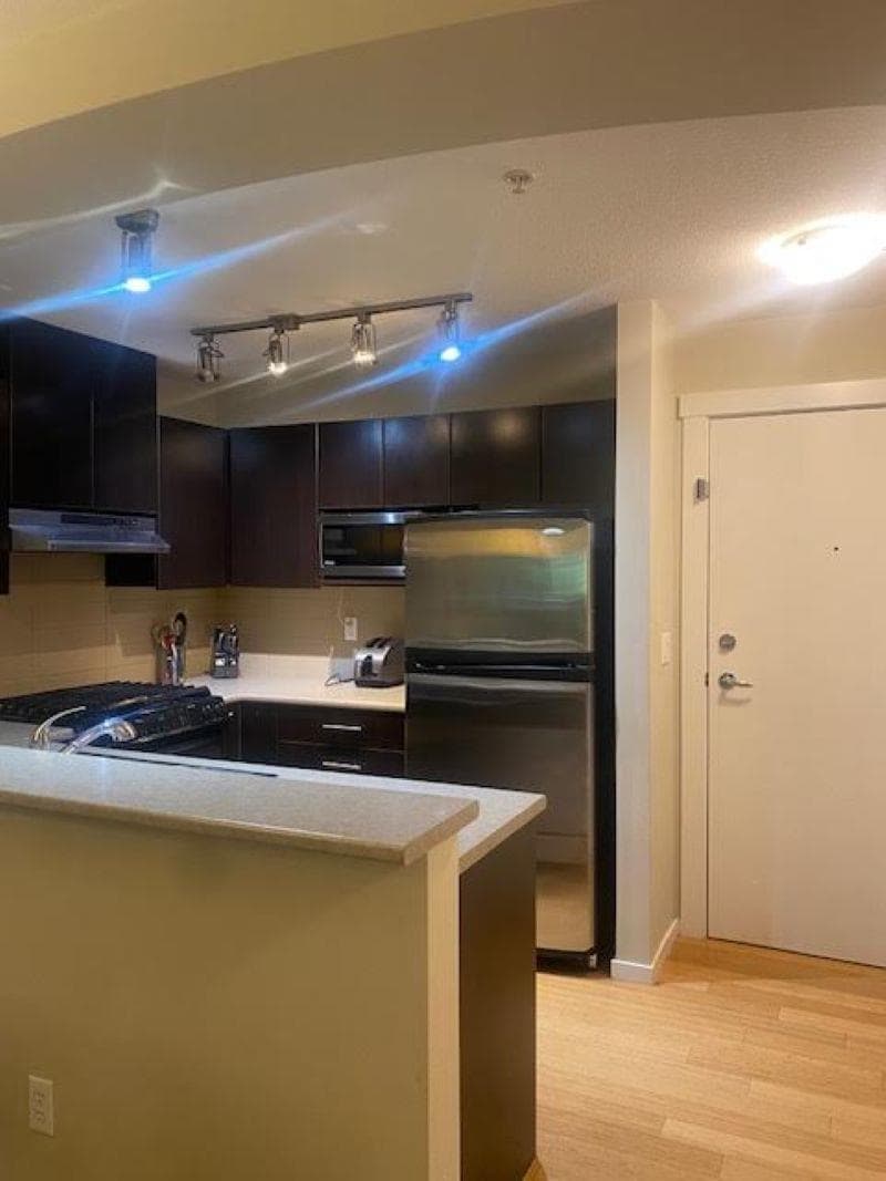 312 - 9319 University Crescent, Burnaby, V5A 4Y5 — photo 5