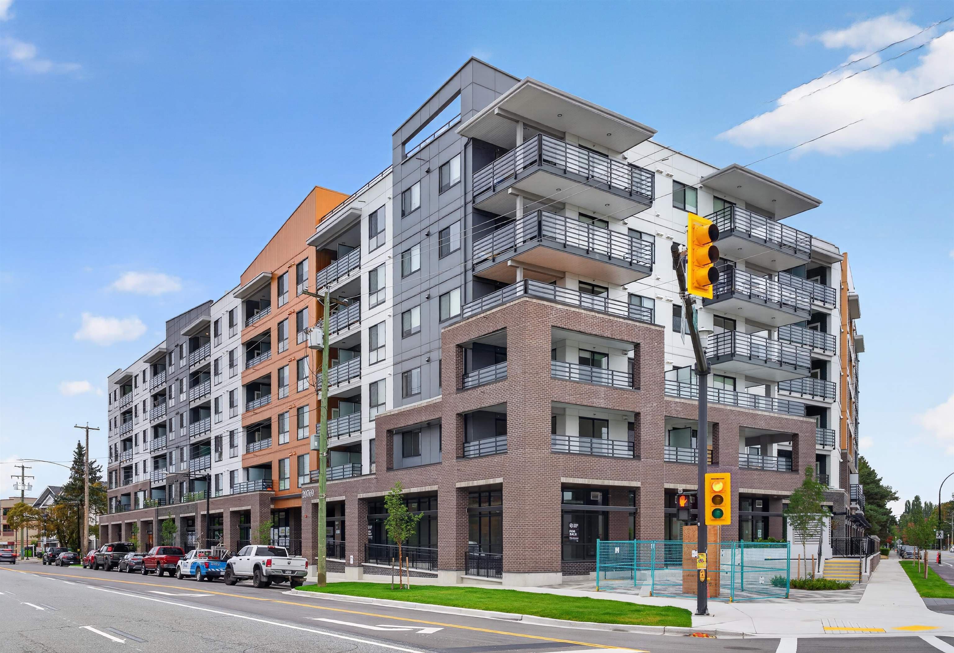 224 - 20769 Fraser Highway, Langley