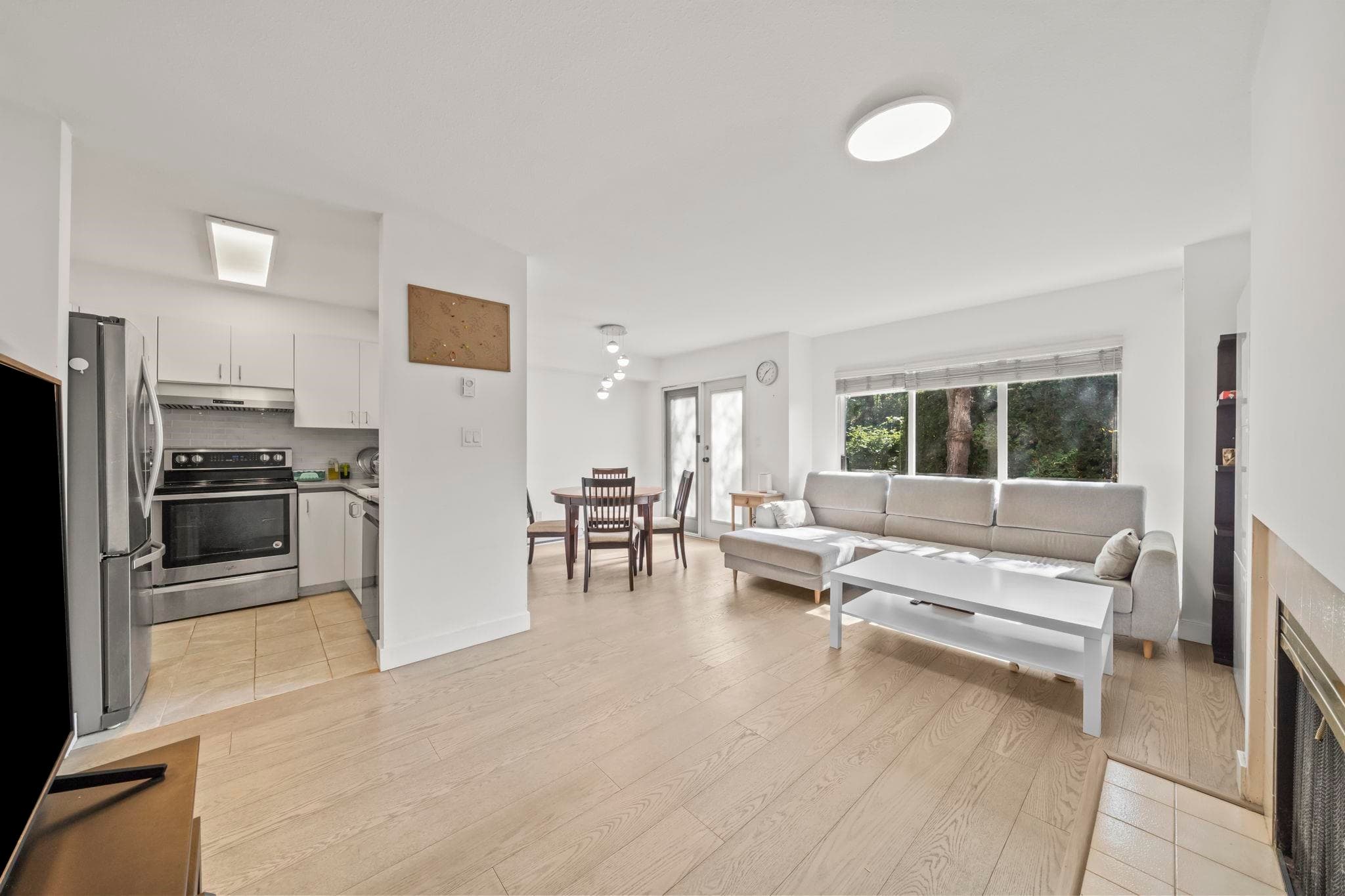 112 - 2211 No. 4 Road, Richmond, V6X 3X1 — photo 2