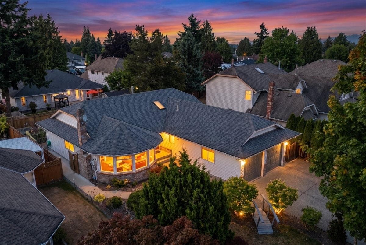 15747 92a Avenue, Surrey