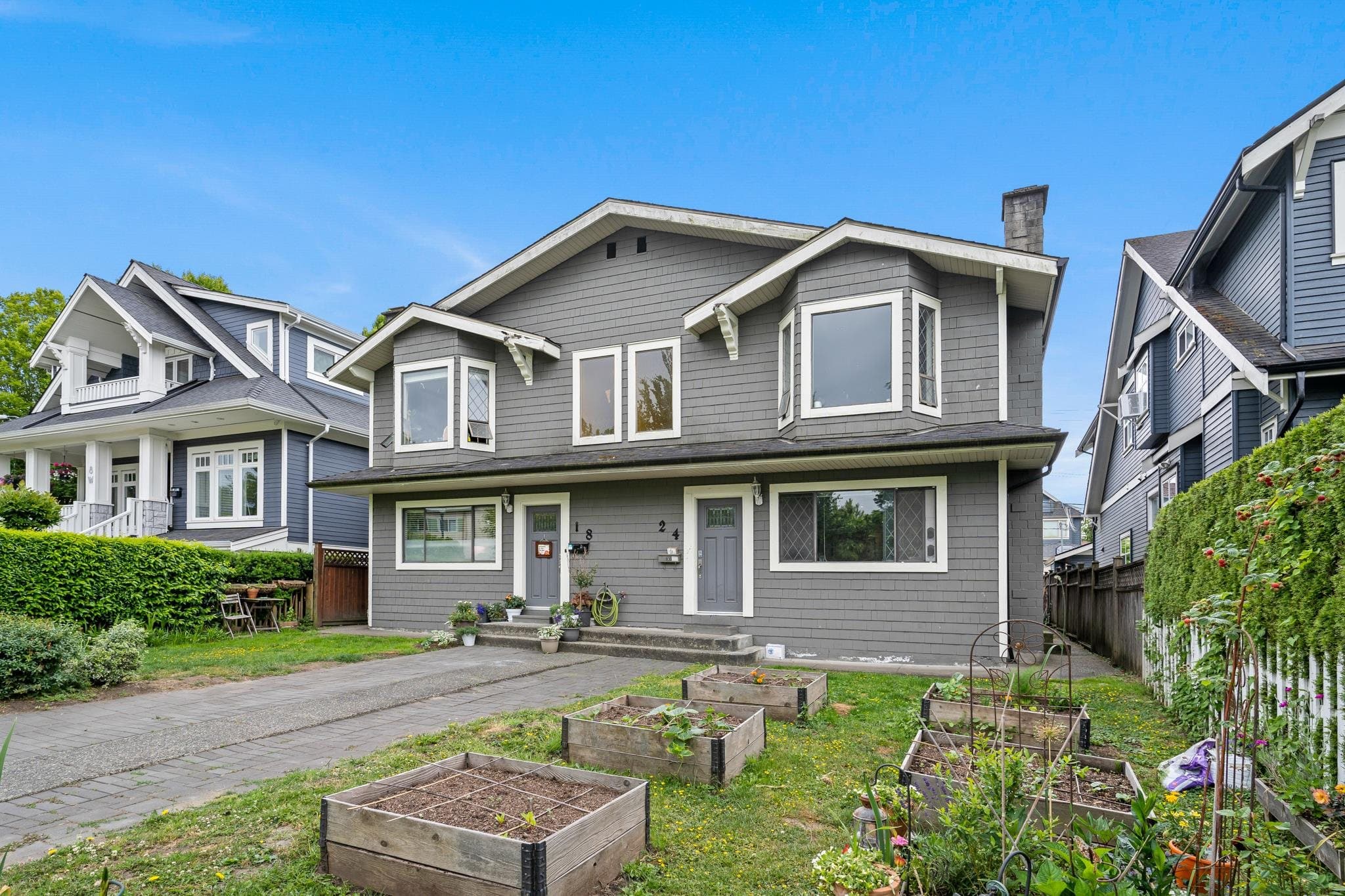 18-24 W 16th Avenue, Vancouver, V5Y 1Y6 — photo 1