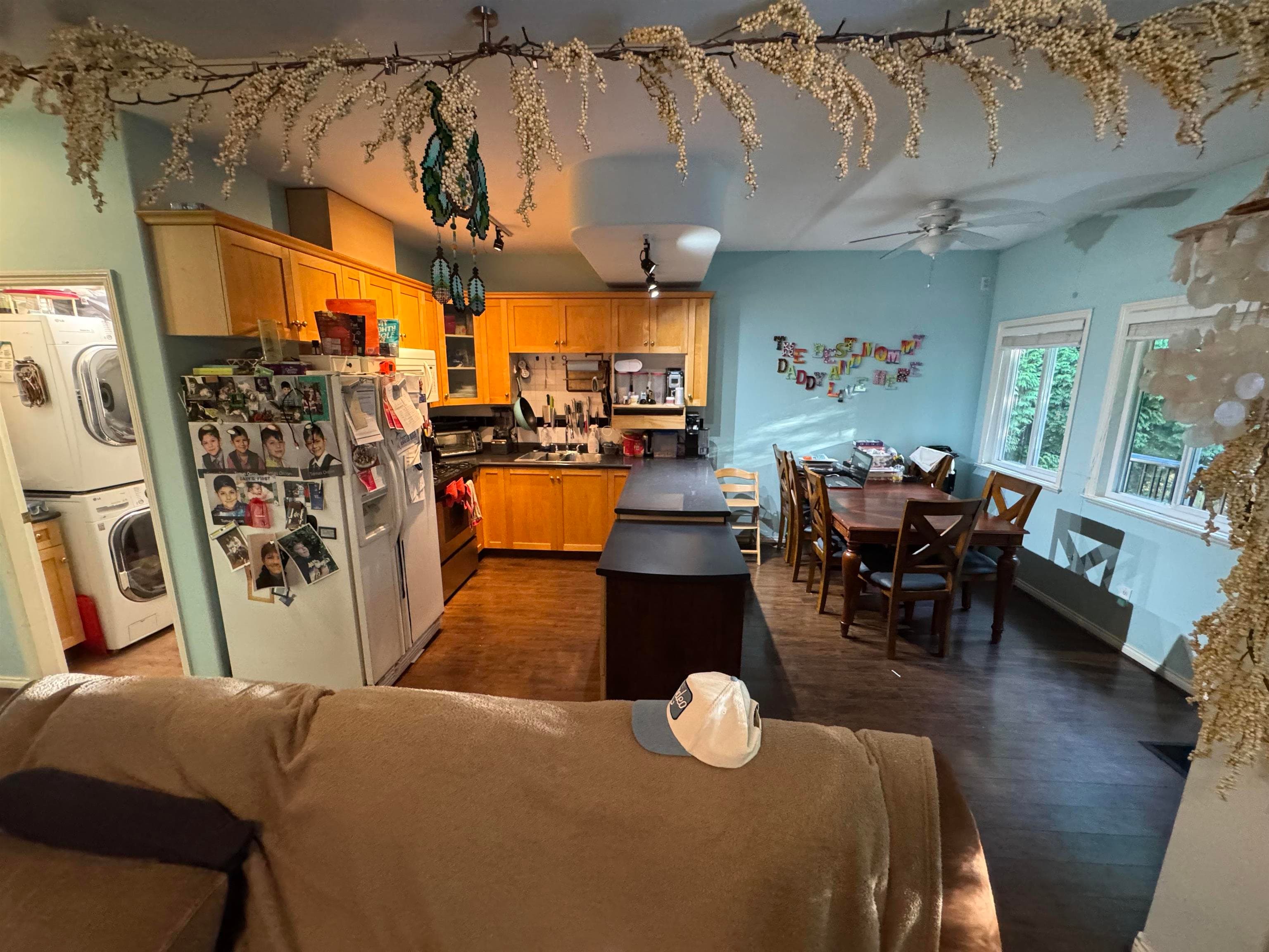 6693 Canada Way, Burnaby, V5E 3P9 — photo 2