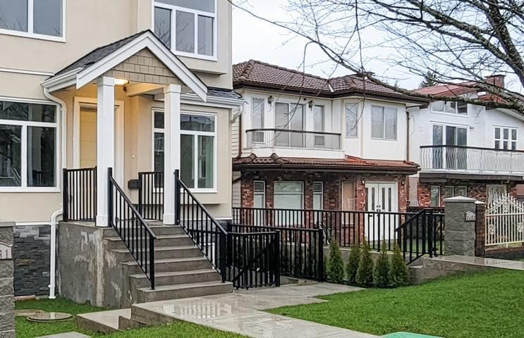 3433 E 23rd Avenue, Vancouver, V5R 1C1 — photo 2